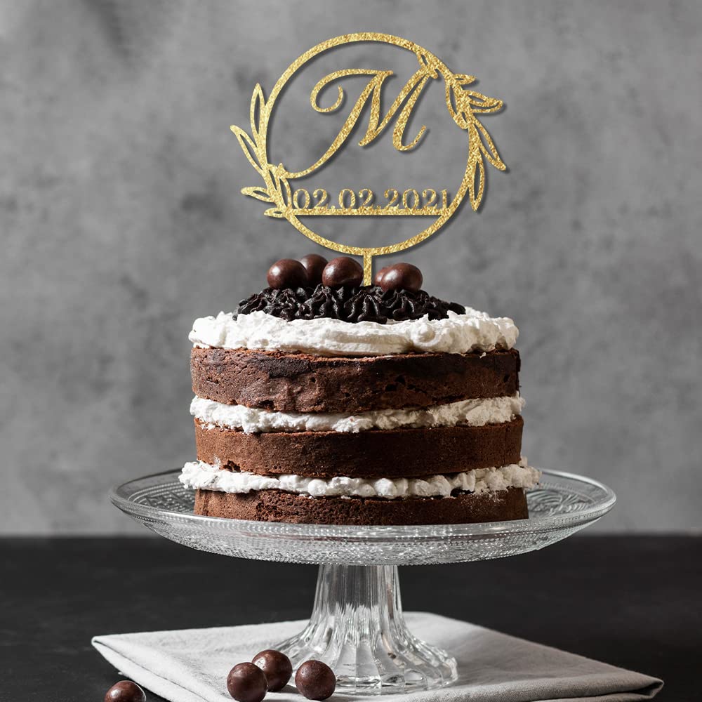 Personalized Monogram Cake Topper with Date - Custom Initial Wedding Cake Decor - Unique Wreath Cake Topper for Weddings, Anniversaries & Special Events
