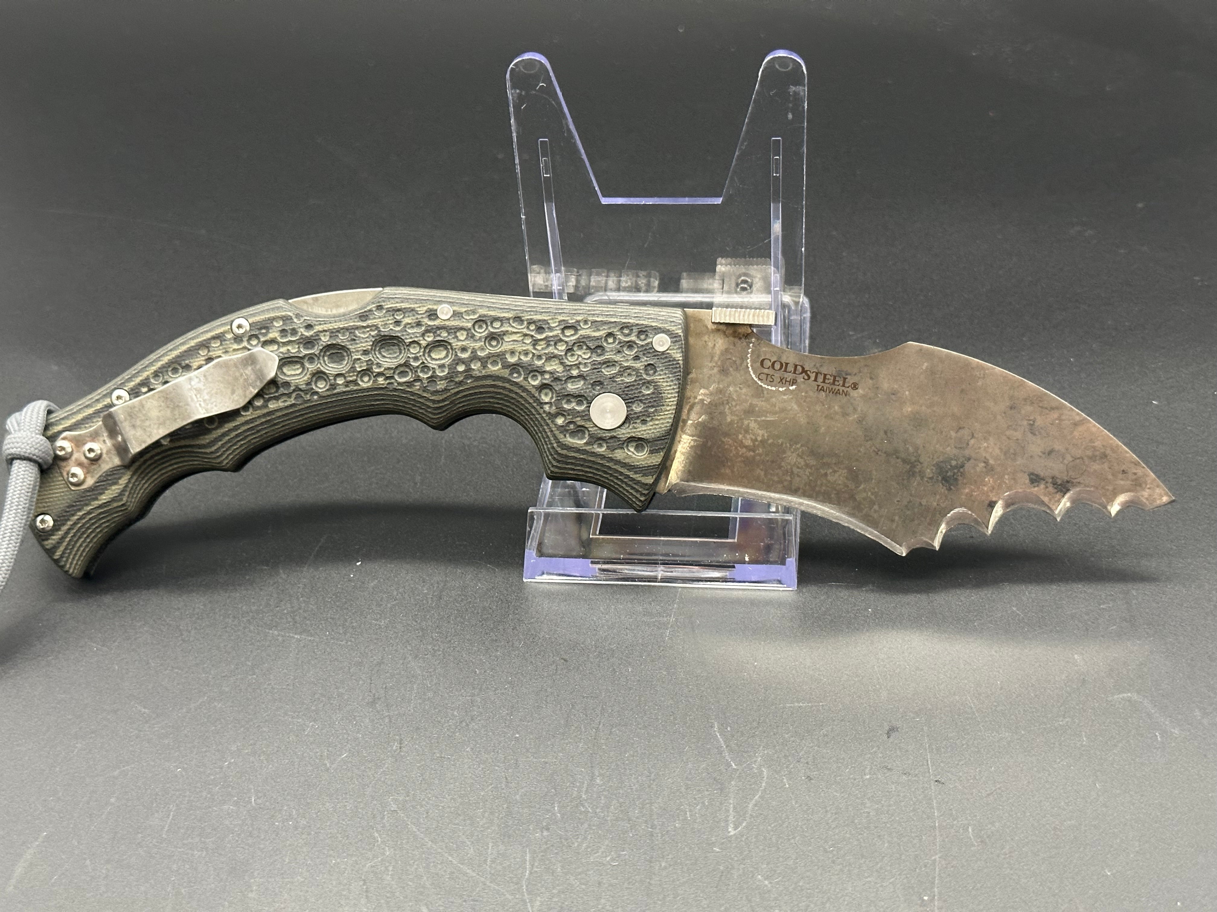 Cold Steel Colossus I CTS XHP Knife - Batwing Grind, Apocalyptic Finish Tactical Folding Knife for Outdoor Survival, Camping & EDC