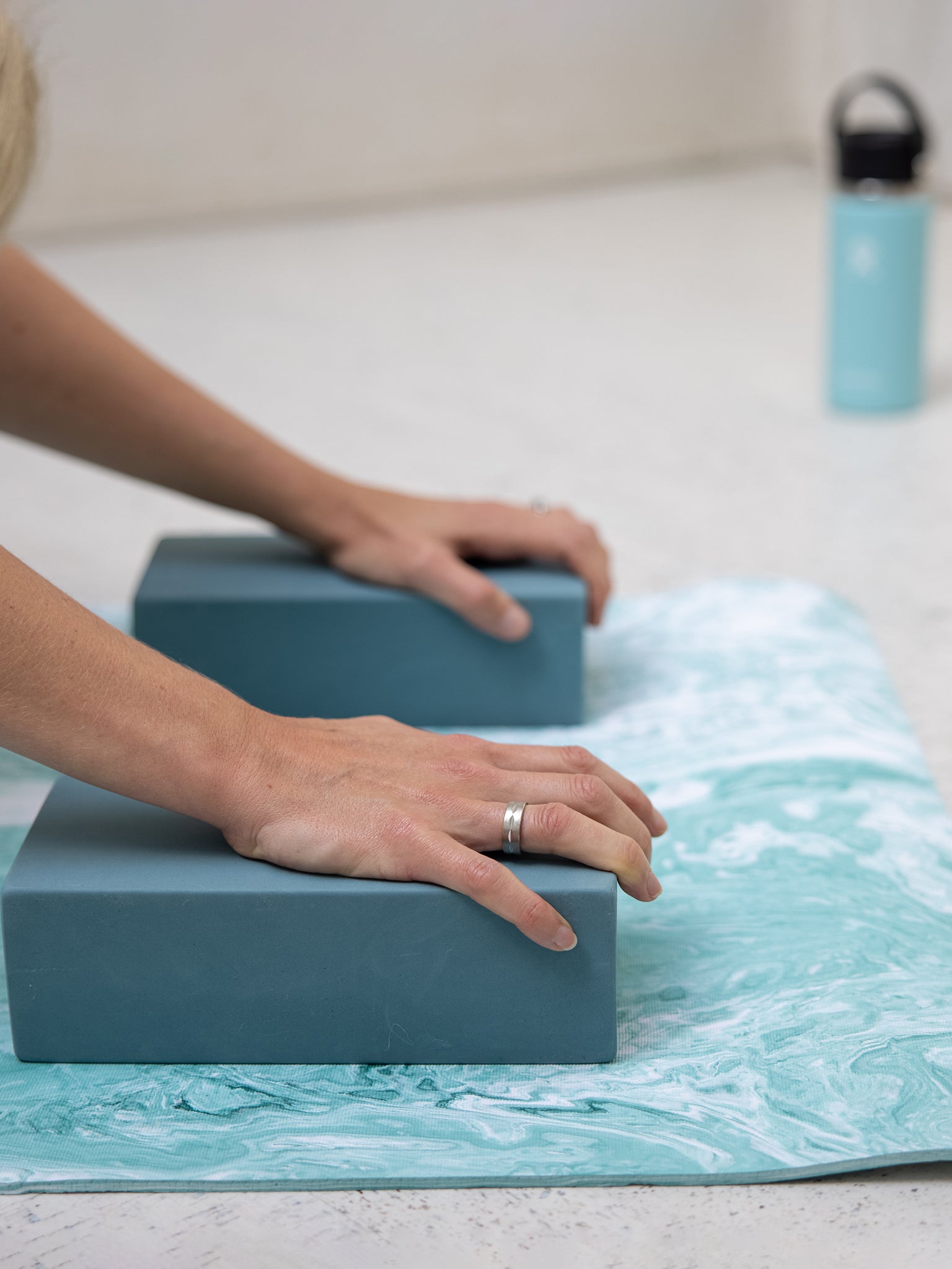 Yogamatters Aqua Evolve Yoga Mat - Non-Slip, Eco-Friendly, Extra Thick for Comfort - Box of 12 - Perfect for Home, Studio & Hot Yoga Classes