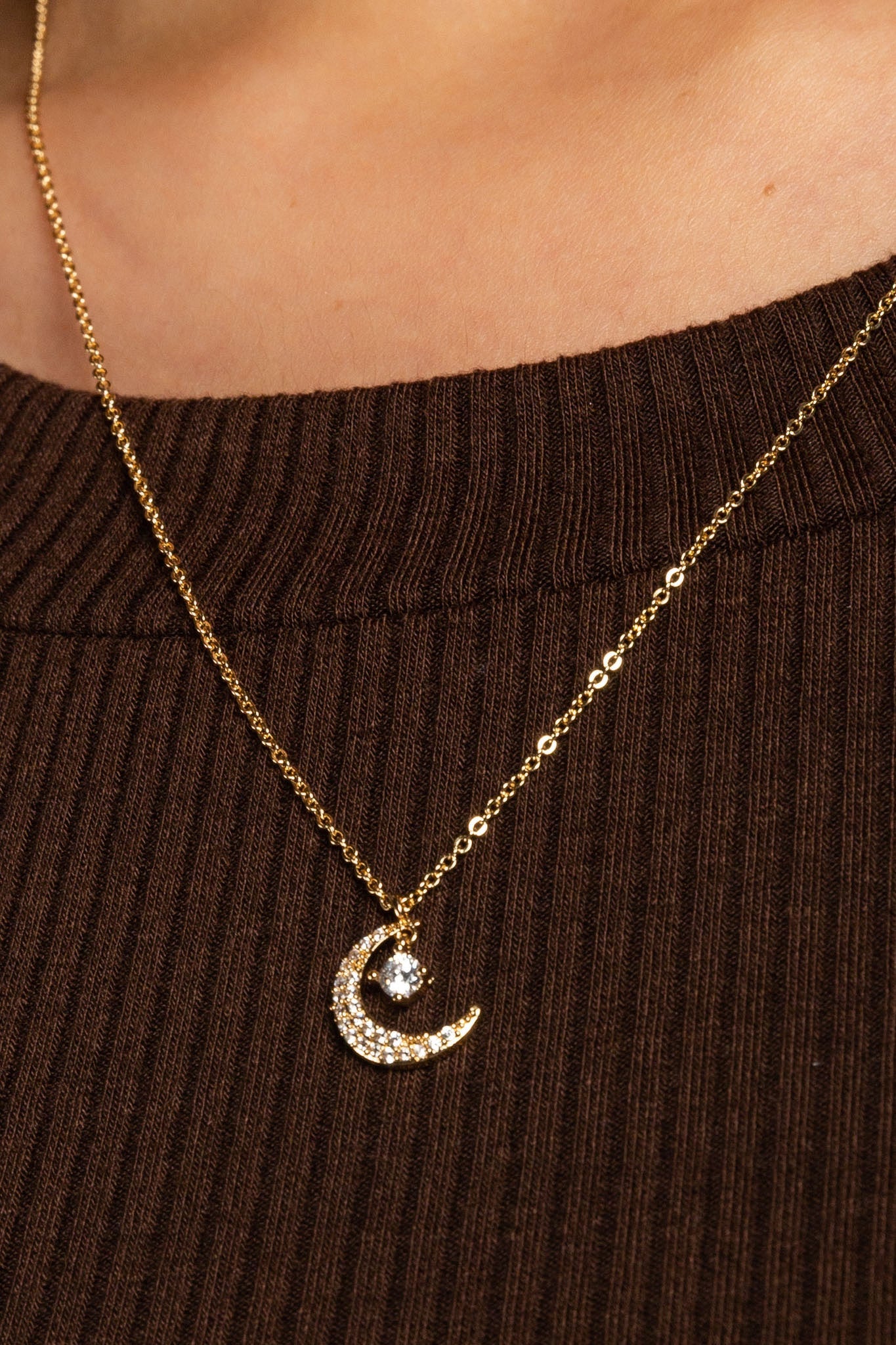 Moon Pendant Necklace for Women - Elegant Crescent Moon Charm Jewelry Gift for Her | Perfect for Date Night, Anniversary & Everyday Wear