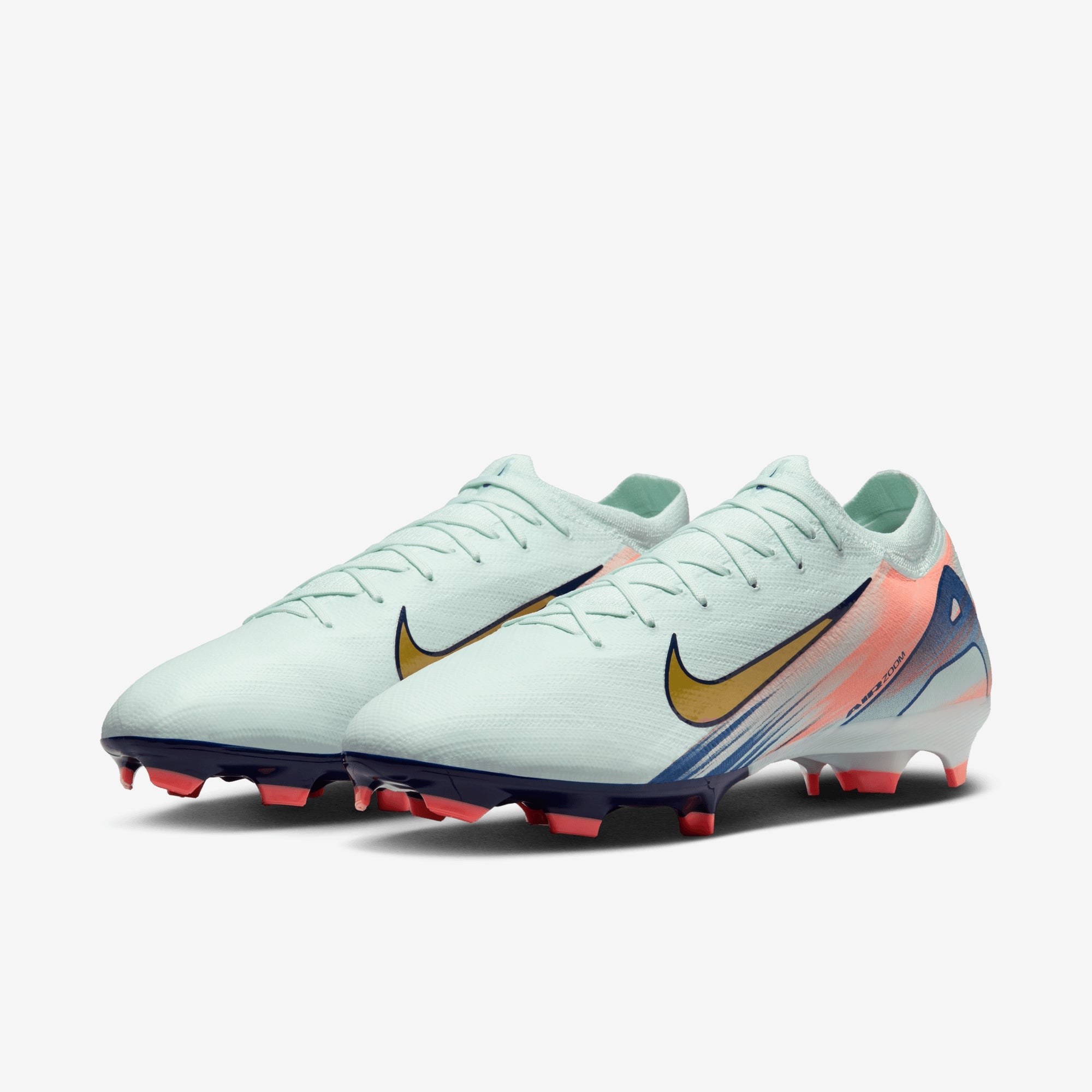 Nike Vapor 16 Pro Mercurial Dream Speed Soccer Cleats - Lightweight Football Shoes for Men with Enhanced Traction - Perfect for Turf, Artificial Grass & Indoor Soccer Games