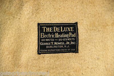 Vintage DeLuxe Electric Heating Pad from 1930s - Original with Box - Perfect for Pain Relief, Muscle Relaxation & Cold Weather Comfort
