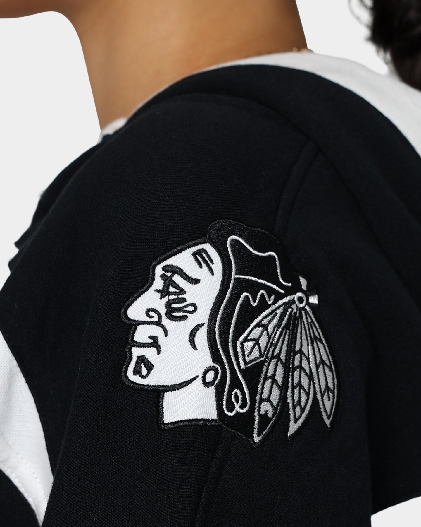 47 Brand Chicago Blackhawks Superior Lacer Hoodie - Men's NHL Team Zip-Up Sweatshirt with Lace-Up Front - Perfect for Game Day & Casual Wear