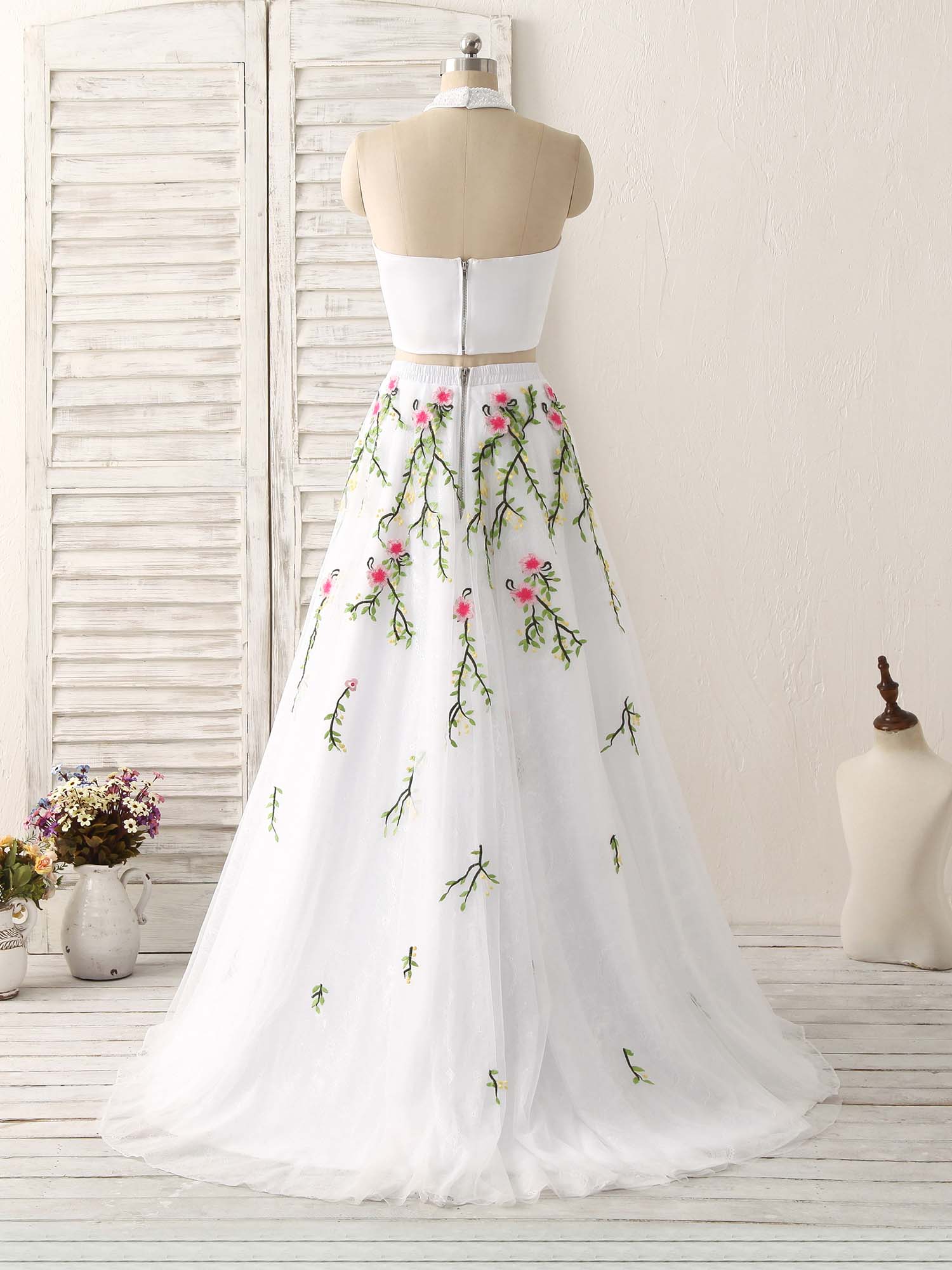 Elegant White Two-Piece Lace Applique Long Prom Dress for Evening Gowns - Perfect for Formal Dances, Weddings & Special Occasions