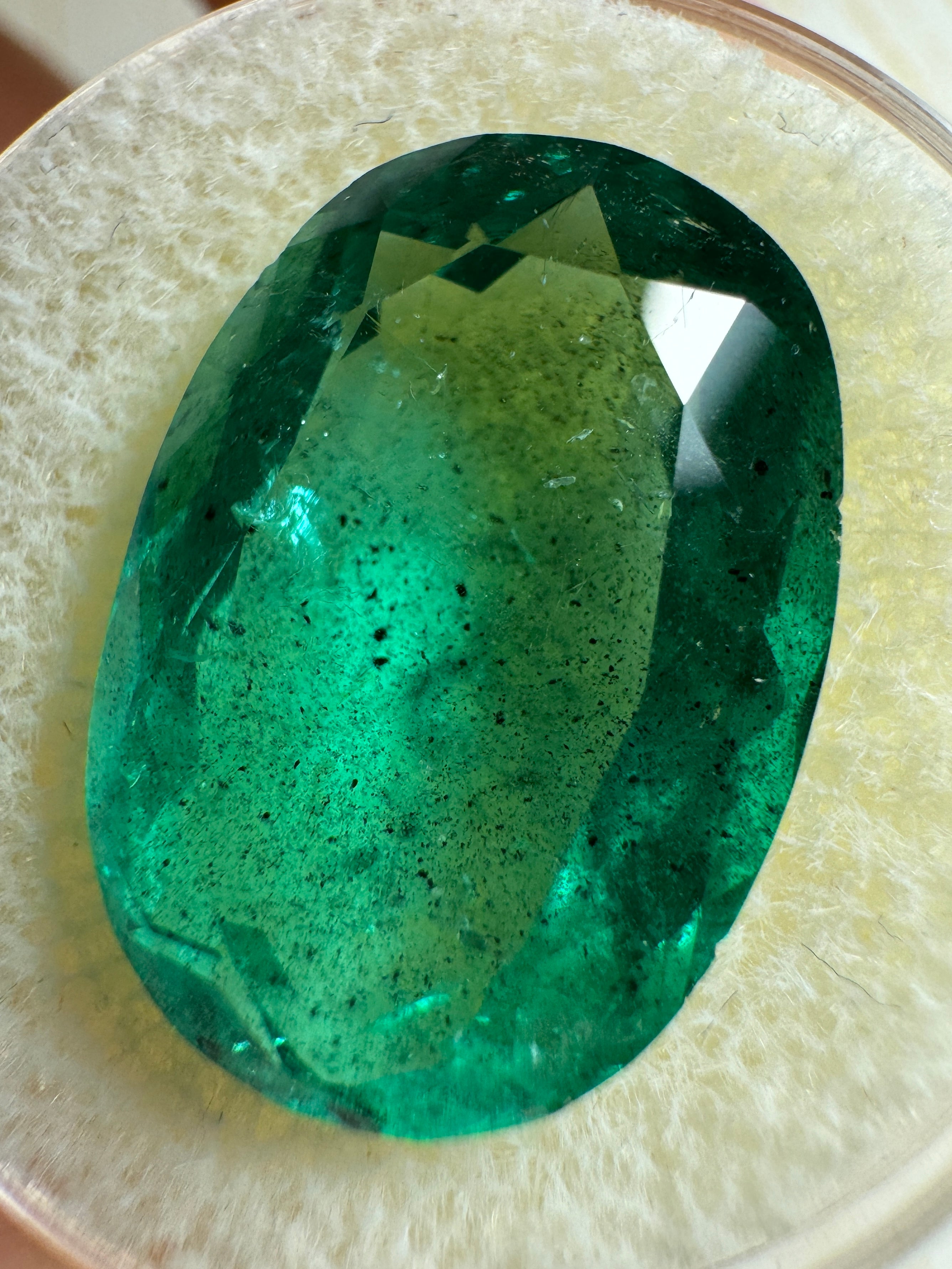 12.42 Carat Natural Colombian Emerald Gemstone - Oval Cut 18x13mm Loose Green Emerald for Jewelry Making, Engagement Rings & Collector's Gems
