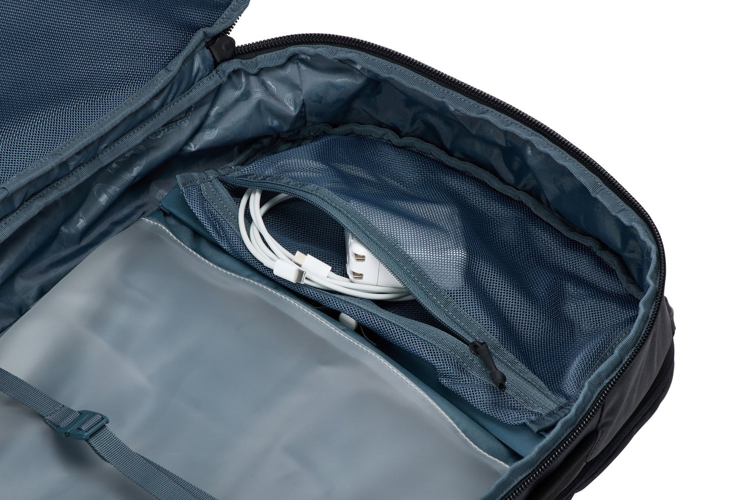 Thule Aion 40L Travel Backpack - Waterproof Carry-On Backpack for Men & Women, Lightweight Hiking Backpack with Laptop Compartment | Perfect for Air Travel, Commuting & Outdoor Adventures