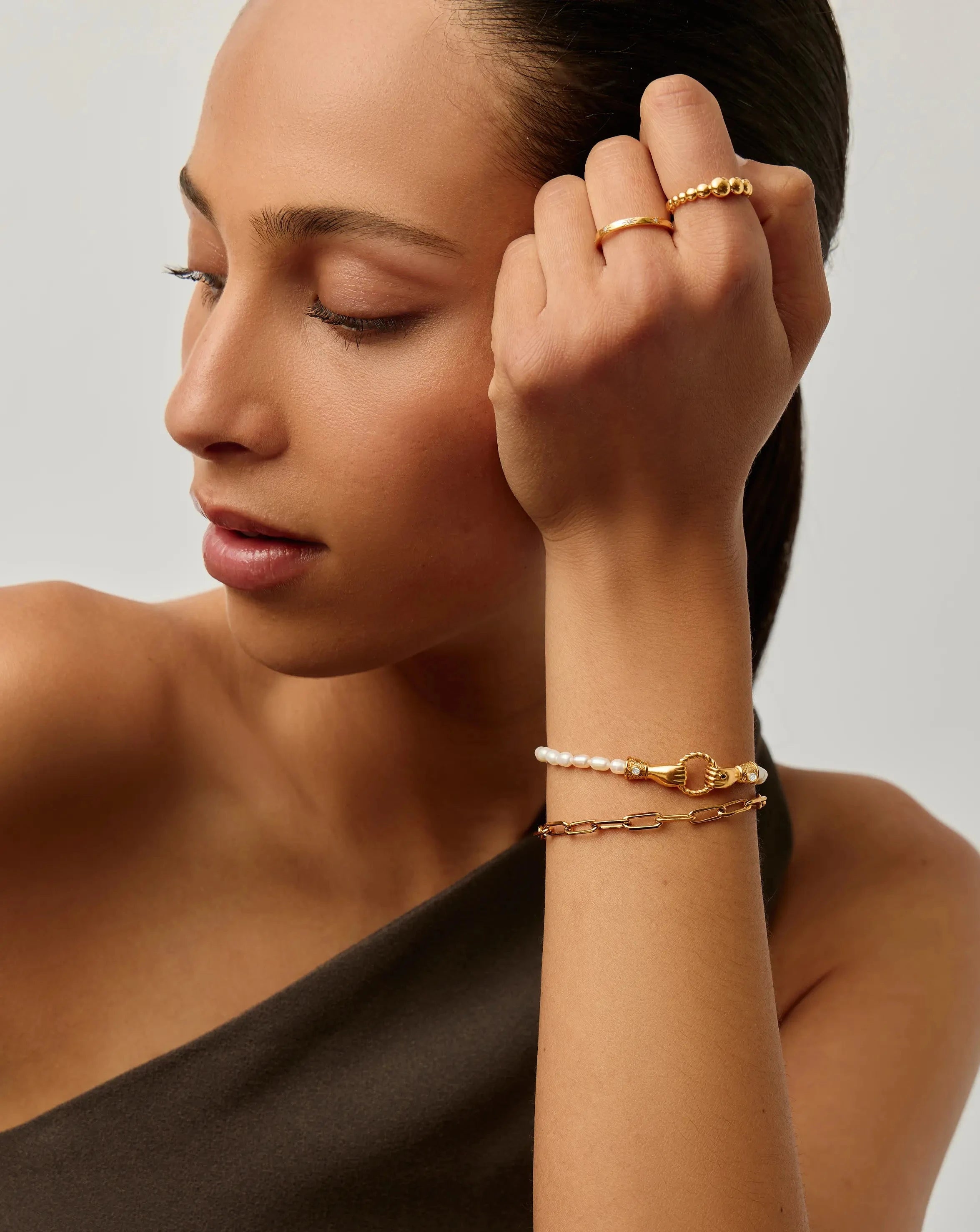 18k Gold Plated Pearl & Black Onyx Chain Bracelet Set - Elegant Jewelry for Women, Perfect for Weddings, Parties & Special Occasions