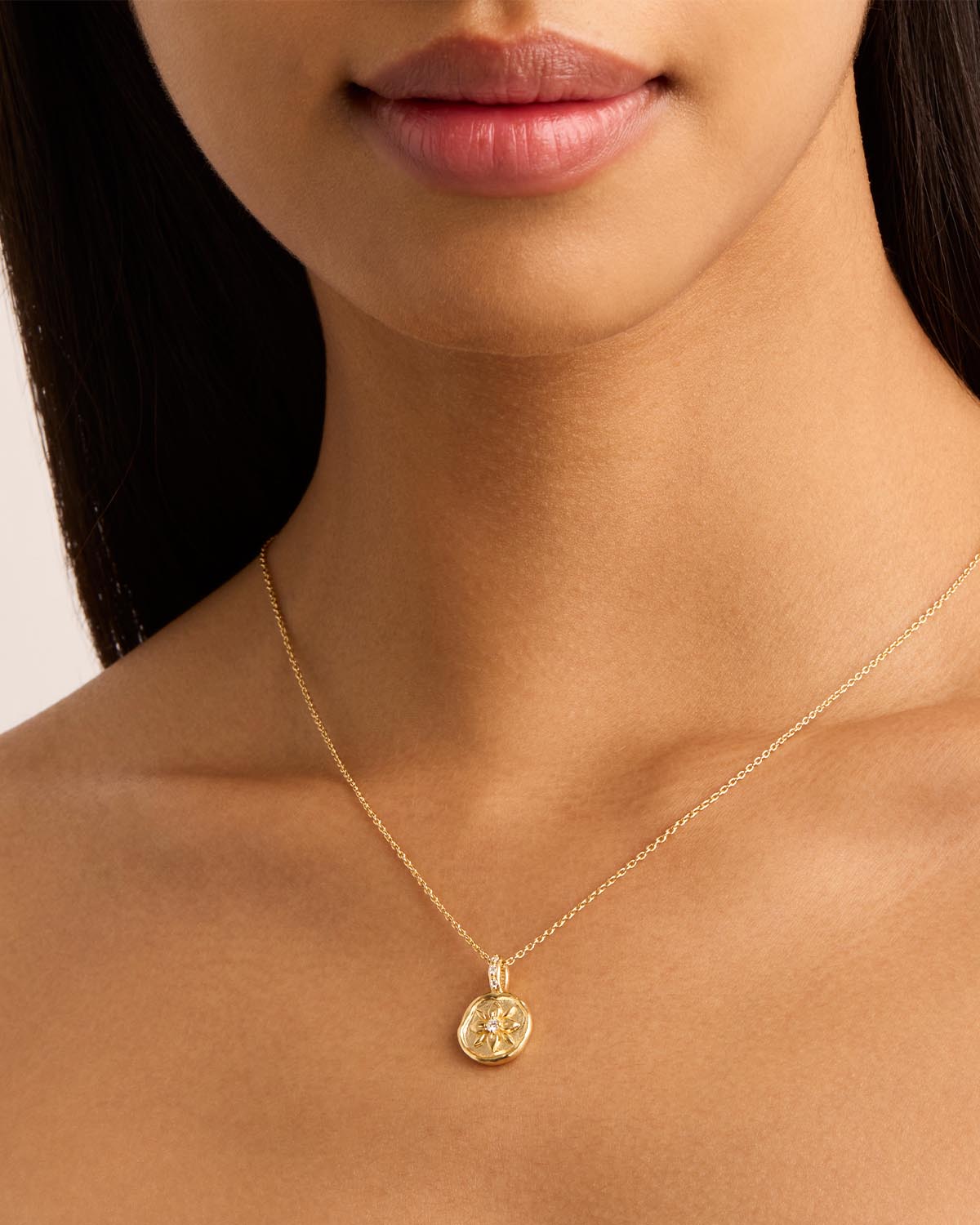 18K Gold Vermeil Live in Love Necklace - Dainty Heart Pendant Jewelry for Women, Gift for Her, Valentine's Day, Anniversary, Birthday - Perfect for Romantic Occasions & Everyday Elegance