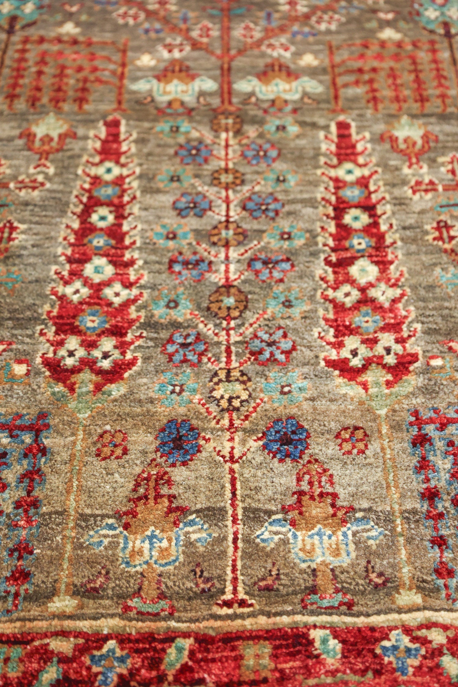 Handwoven Bakshaish Willow Tribal Rug - Authentic Persian Design for Living Room, Bedroom & Home Decor - J76939