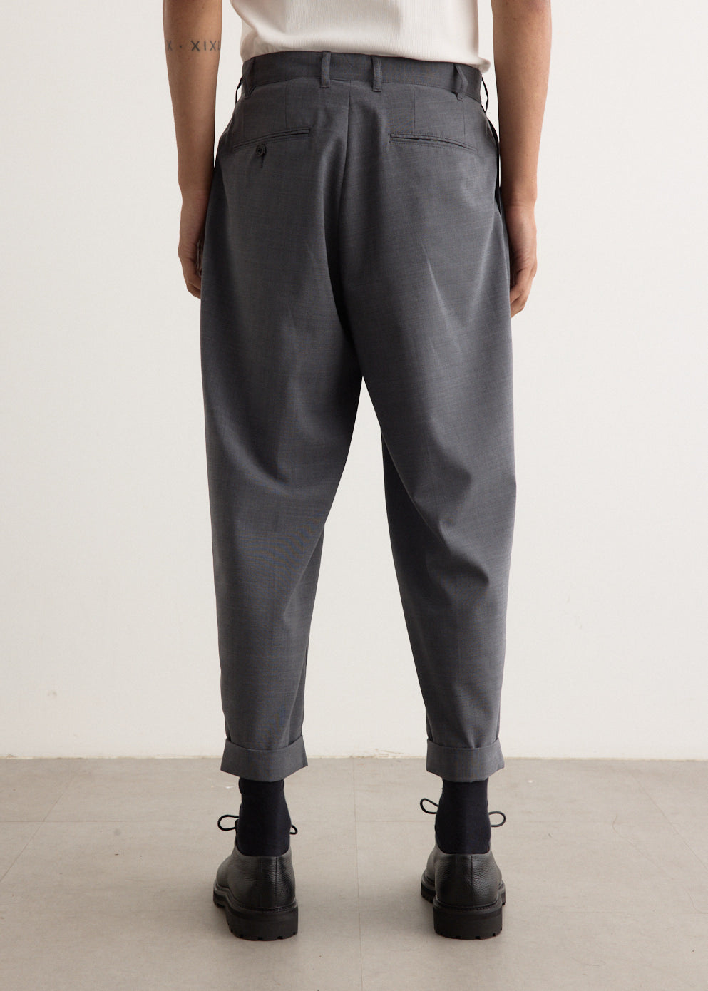 2-Pleat Wool Tropical Pants for Men - Lightweight & Breathable Summer Dress Pants - Perfect for Office, Business Travel & Formal Occasions