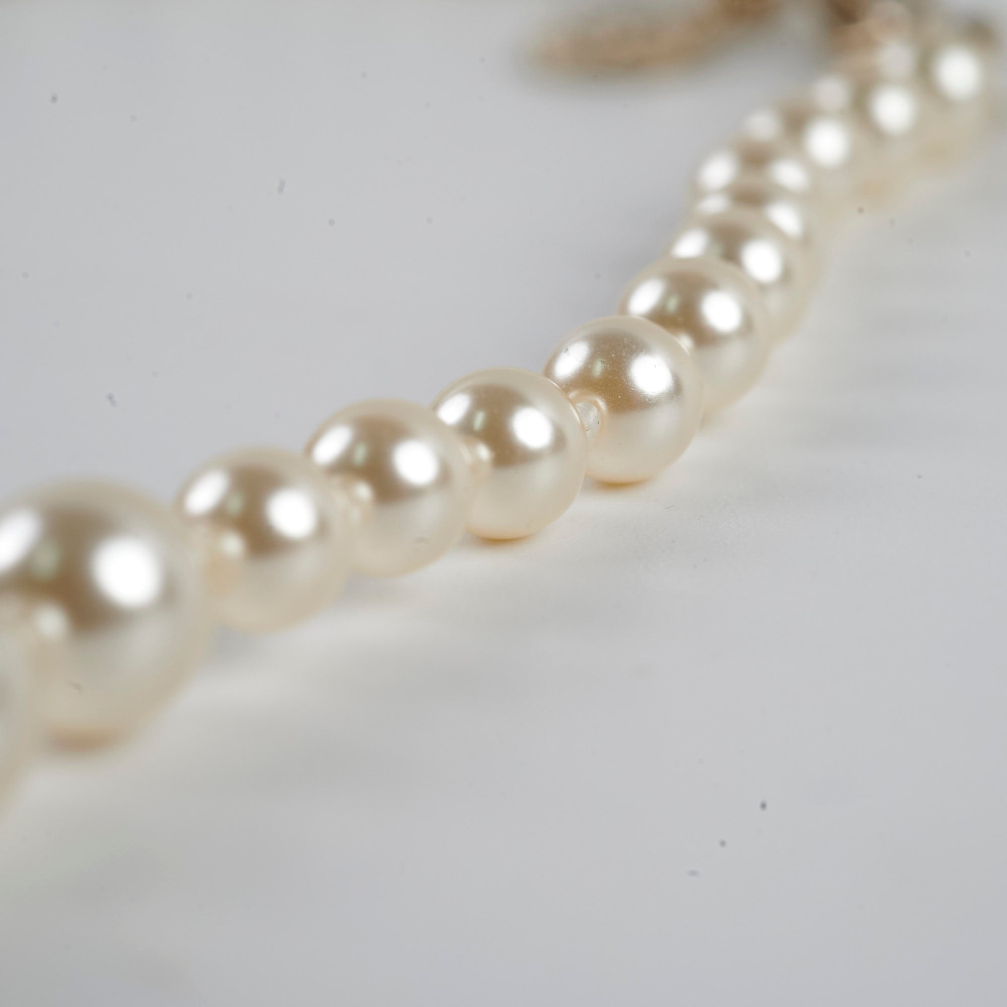 Chanel CC Pearl Choker Necklace - Elegant Pearl & CC Logo Design for Women | Perfect for Parties, Weddings & Special Occasions