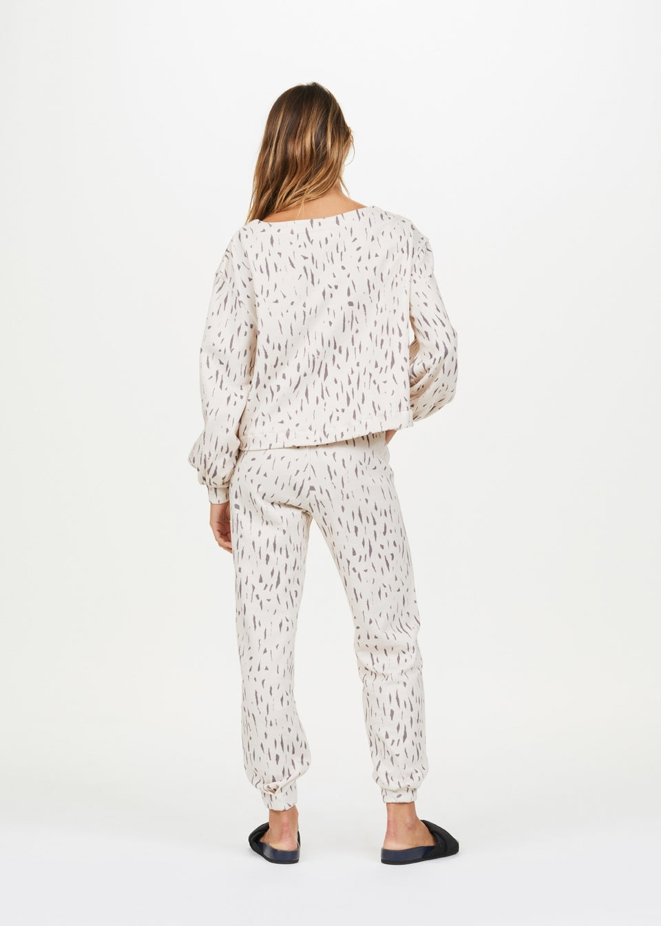 Dunes Leo Jackie Sweatshirt for Women - Cozy Pullover Fleece Hoodie with Kangaroo Pocket | Perfect for Casual Wear, Lounge & Outdoor Activities
