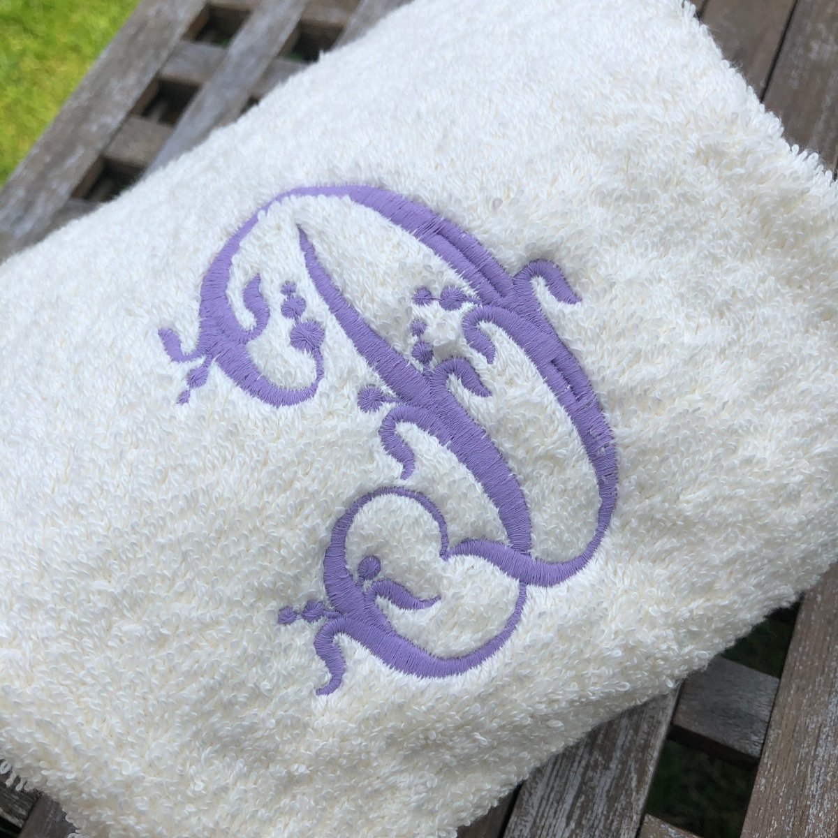 Personalized Embroidered Monogram Cream Bathroom Towel Set - Soft & Absorbent for Spa, Guest Bath, and Luxury Home Decor