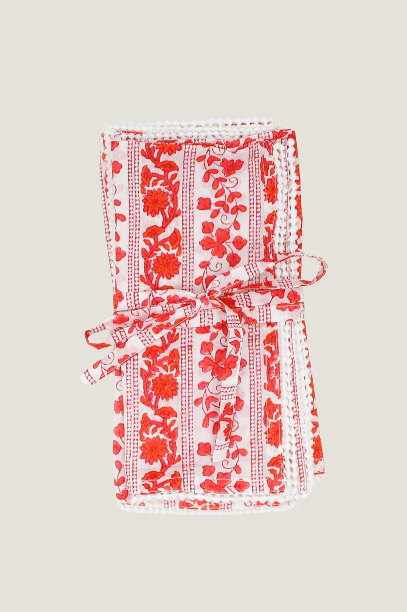 4-Pack Botanical Red Printed Napkins - Elegant Floral Design for Dining, Parties, and Home Decor