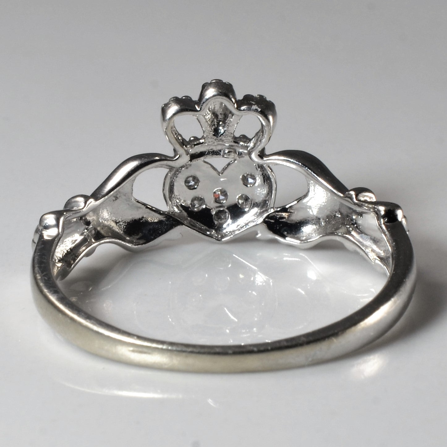 Exquisite 0.03ctw Diamond Claddagh Ring - Size 8 | Irish Love, Loyalty & Friendship Ring | Perfect for Weddings, Anniversaries & Gifts