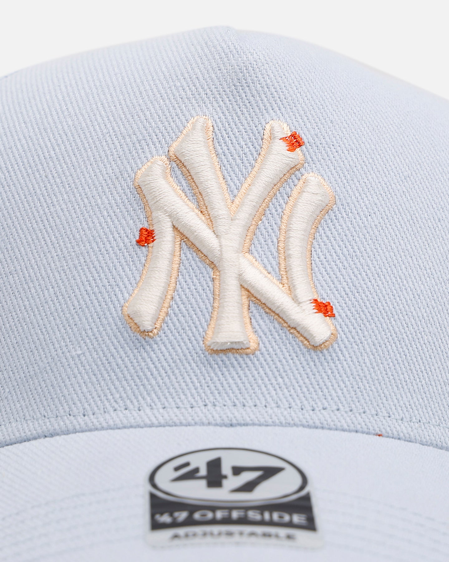 New York Yankees 'Overstitch' 47 Offside Snapback Cap - Light Blue Adjustable Baseball Hat for Men & Women - Perfect for Games, Streetwear & Fan Collections