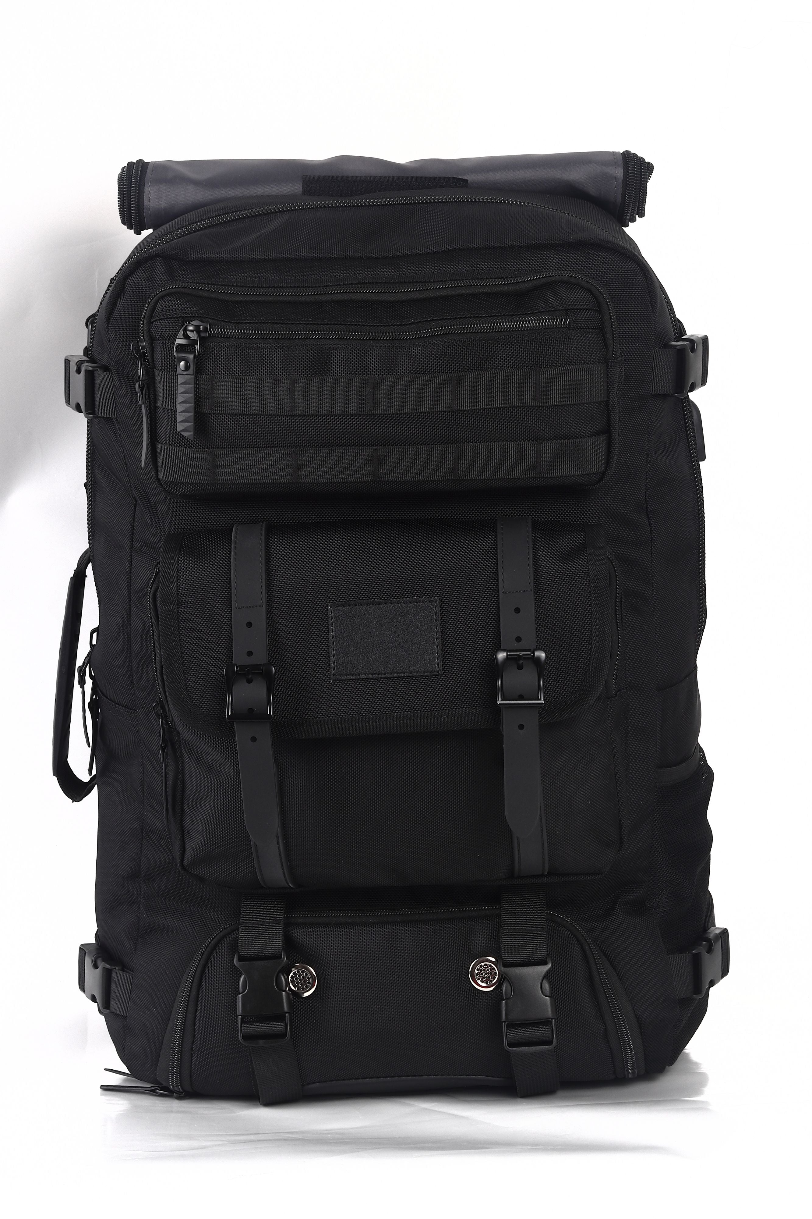 Travelite TL220812 17.3 Inch Extra Large Laptop Backpack with Multiple Pockets & Adjustable Shoulder Strap - Black - Perfect for Business Travel, College Students & Daily Commute
