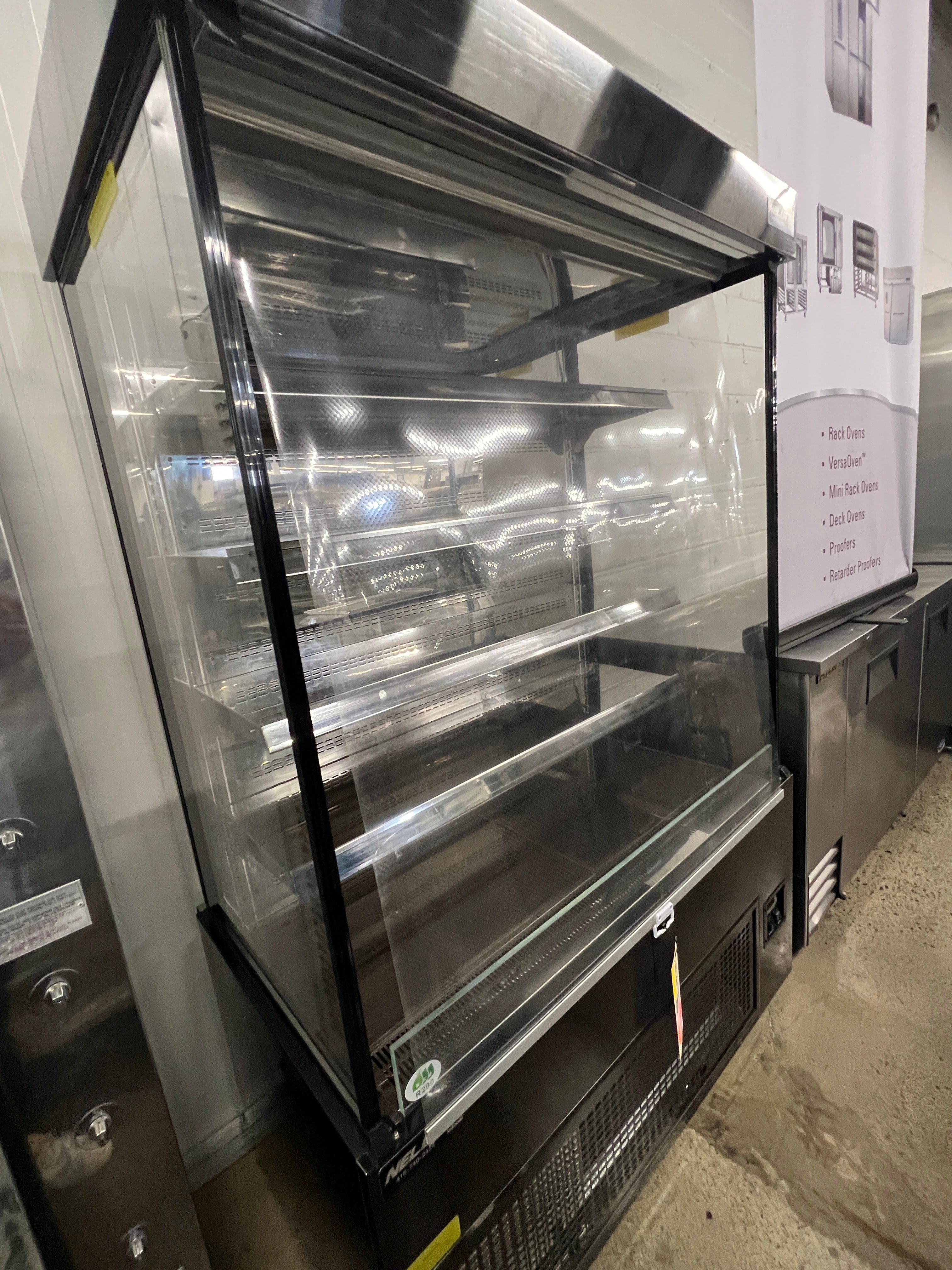 New Air NOM 52S 51 Open Air Merchandiser - 24 Cu. Ft. Commercial Refrigerator for Grocery Stores, Delis & Convenience Shops - Perfect for Displaying Beverages, Dairy & Fresh Foods