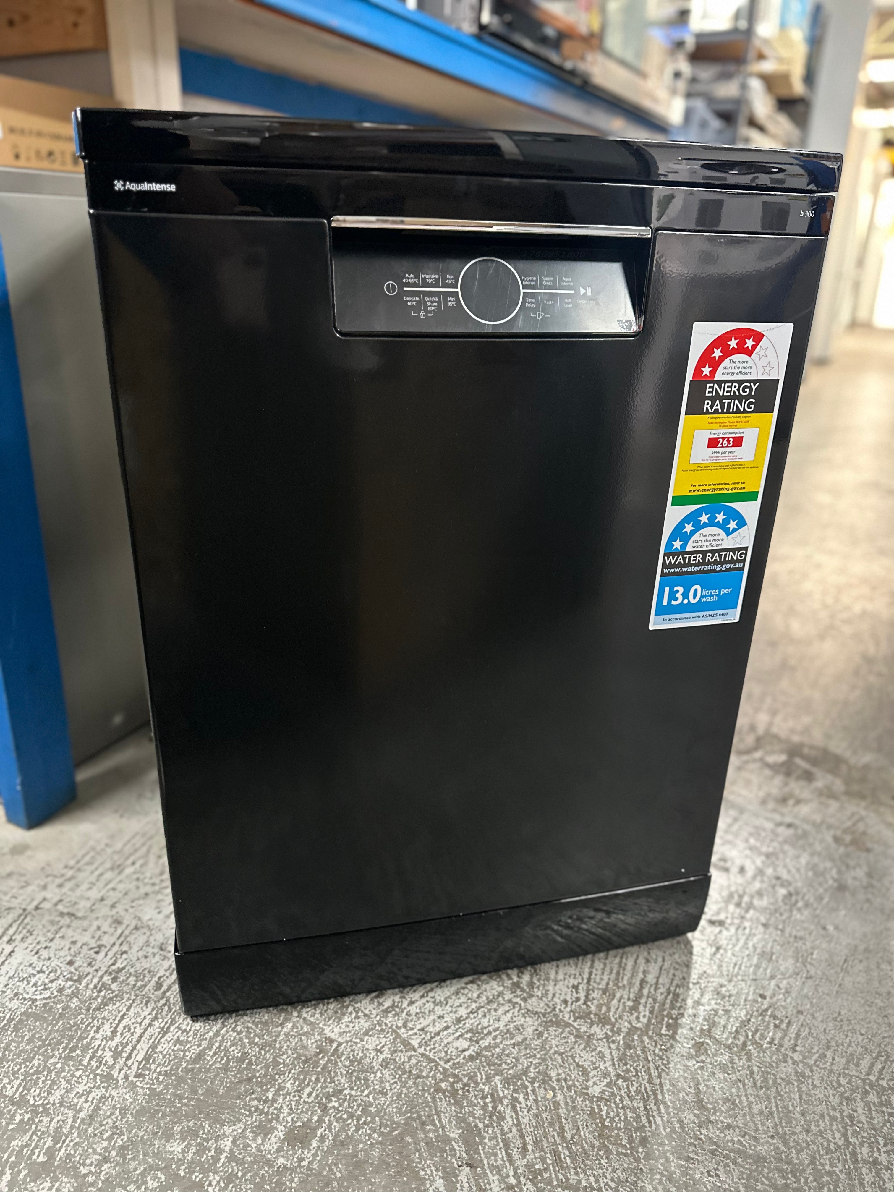 Beko BDFB1630B 16 Place Setting Freestanding Dishwasher in Glossy Black - Factory Second | Energy Efficient Dishwasher for Large Families & Entertaining | Perfect for Kitchens with Heavy Dishwashing Needs
