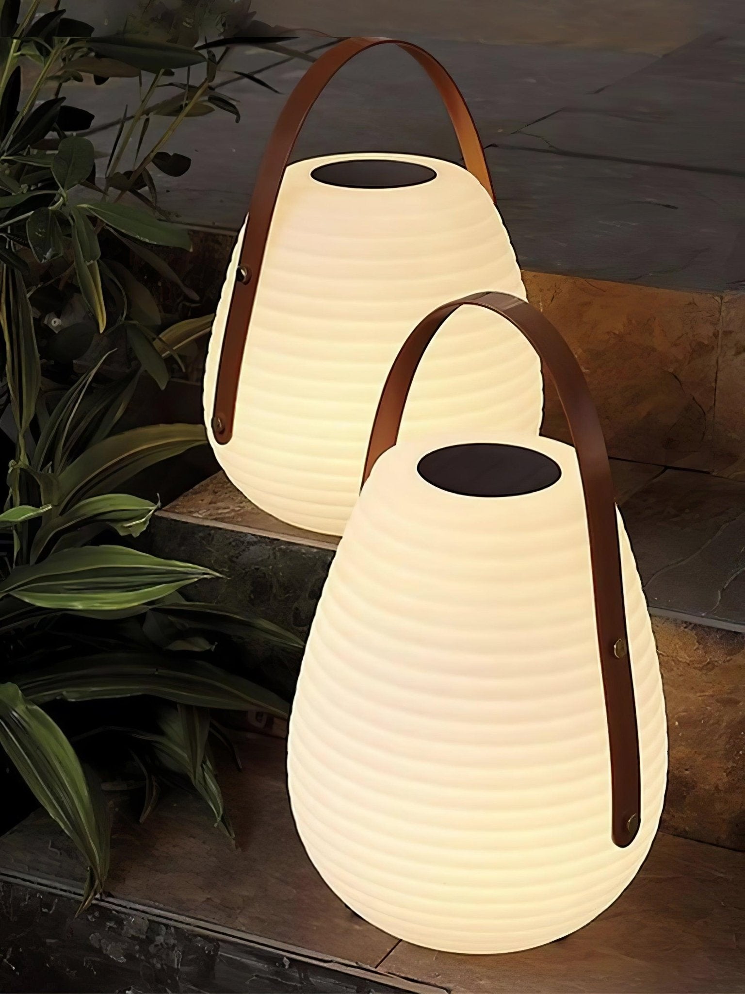 Beehive Lantern Outdoor Lamp - Waterproof Solar Powered Hanging Light for Garden, Patio, Porch & Backyard Decor - Perfect for Camping, Parties & Evening Ambiance