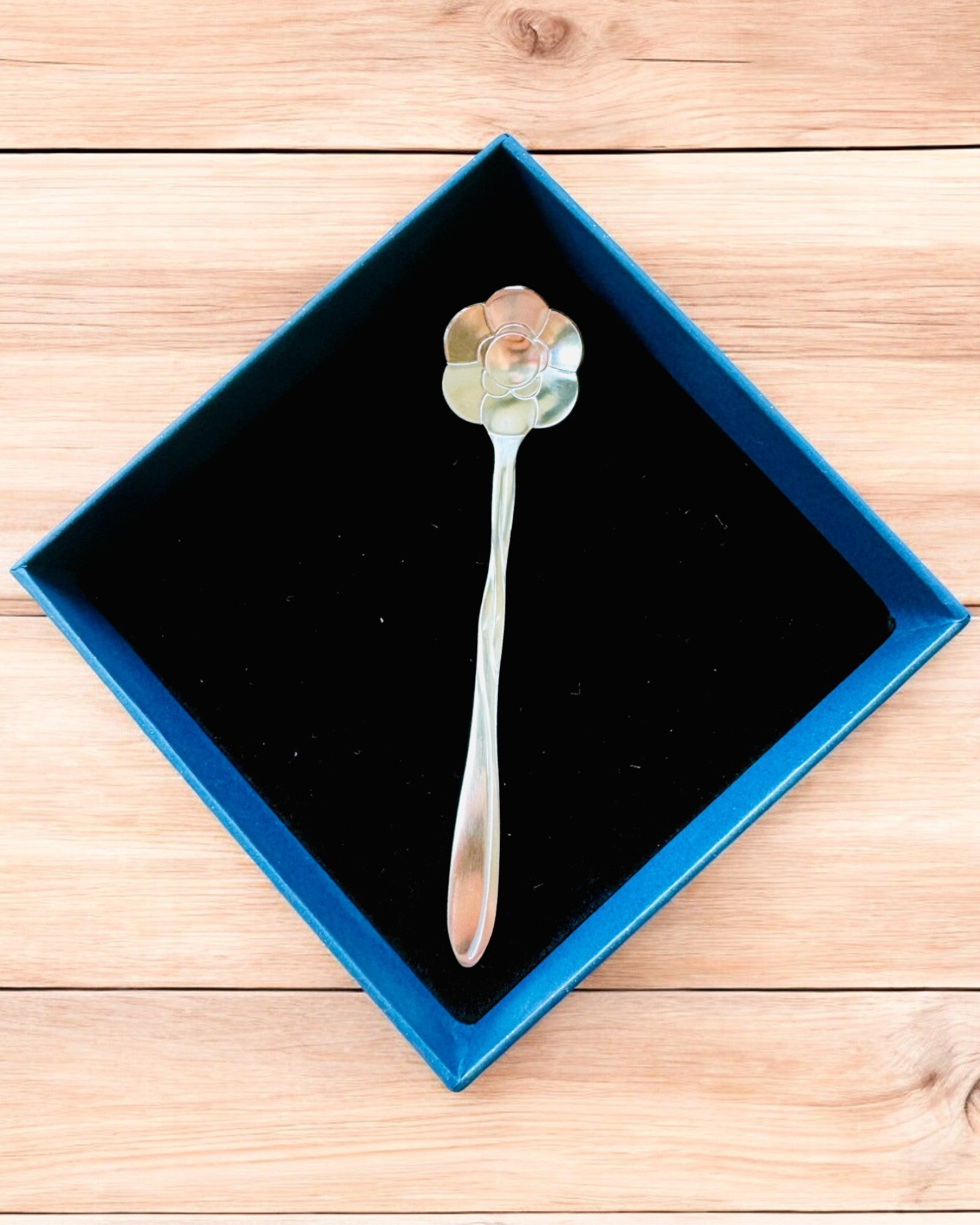 Personalized Engraved Floral Elegance Spoon - 7 Unique Designs for Gifts, Weddings, Anniversaries & Special Occasions