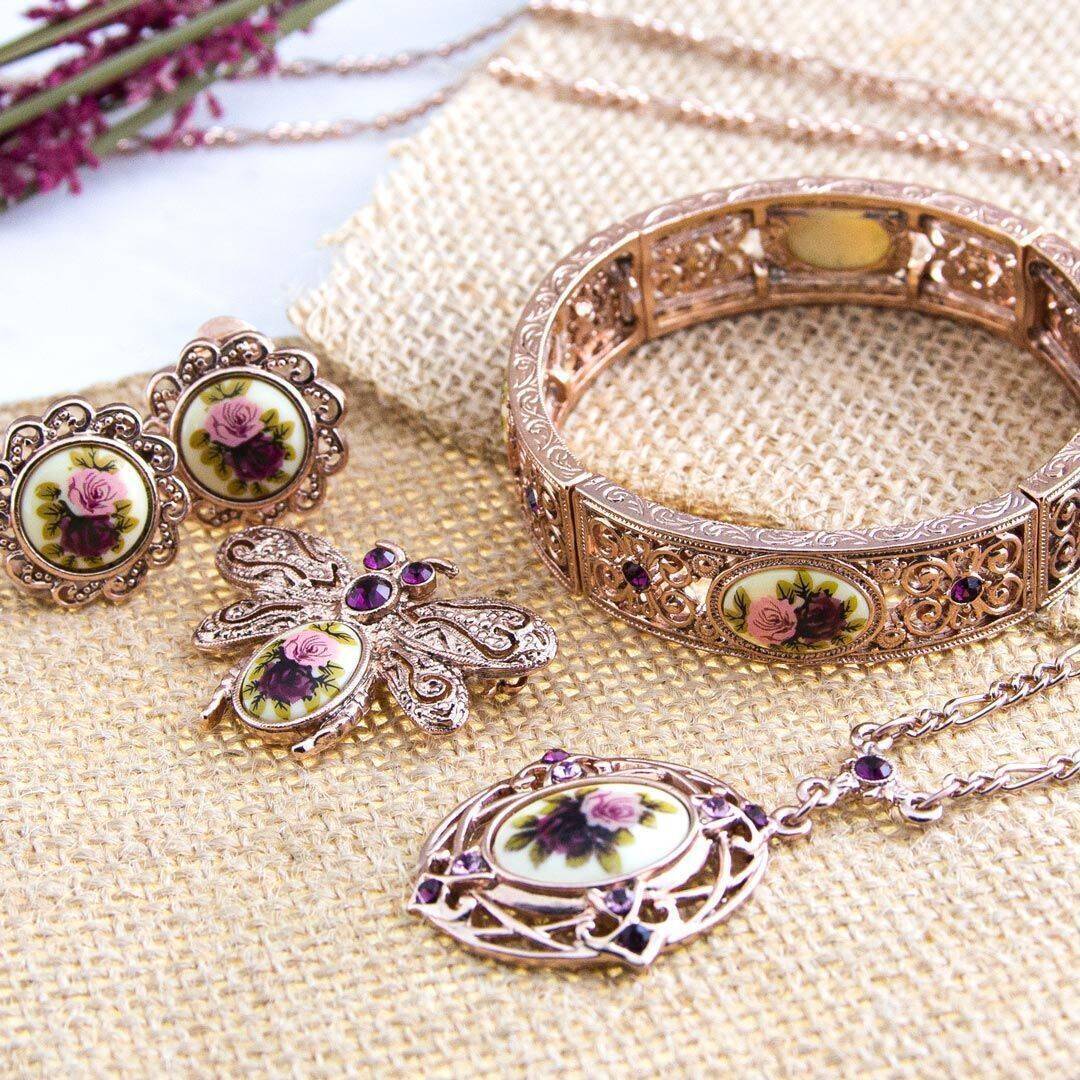 1928 Jewelry Manor House Rose Purple Crystal Flower Pendant Necklace - Elegant Vintage Style for Women, Perfect for Weddings, Parties & Special Occasions