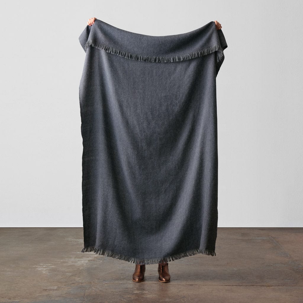 Soft & Cozy Alpaca Wool Throw Blanket - Luxurious Handwoven 100% Baby Alpaca - Perfect for Couch, Bed & Winter Warmth - Elegant Home Decor Gift