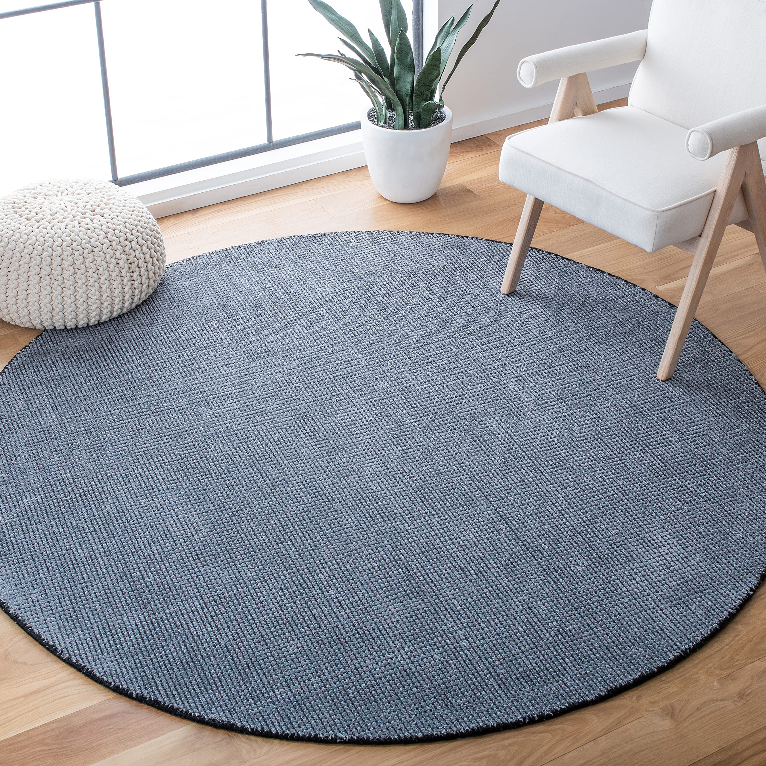 SAFAVIEH Classic Vintage Collection 6' Round Dark Grey CLV951F Handmade Wool Area Rug - Perfect for Living Room, Bedroom & Office Decor
