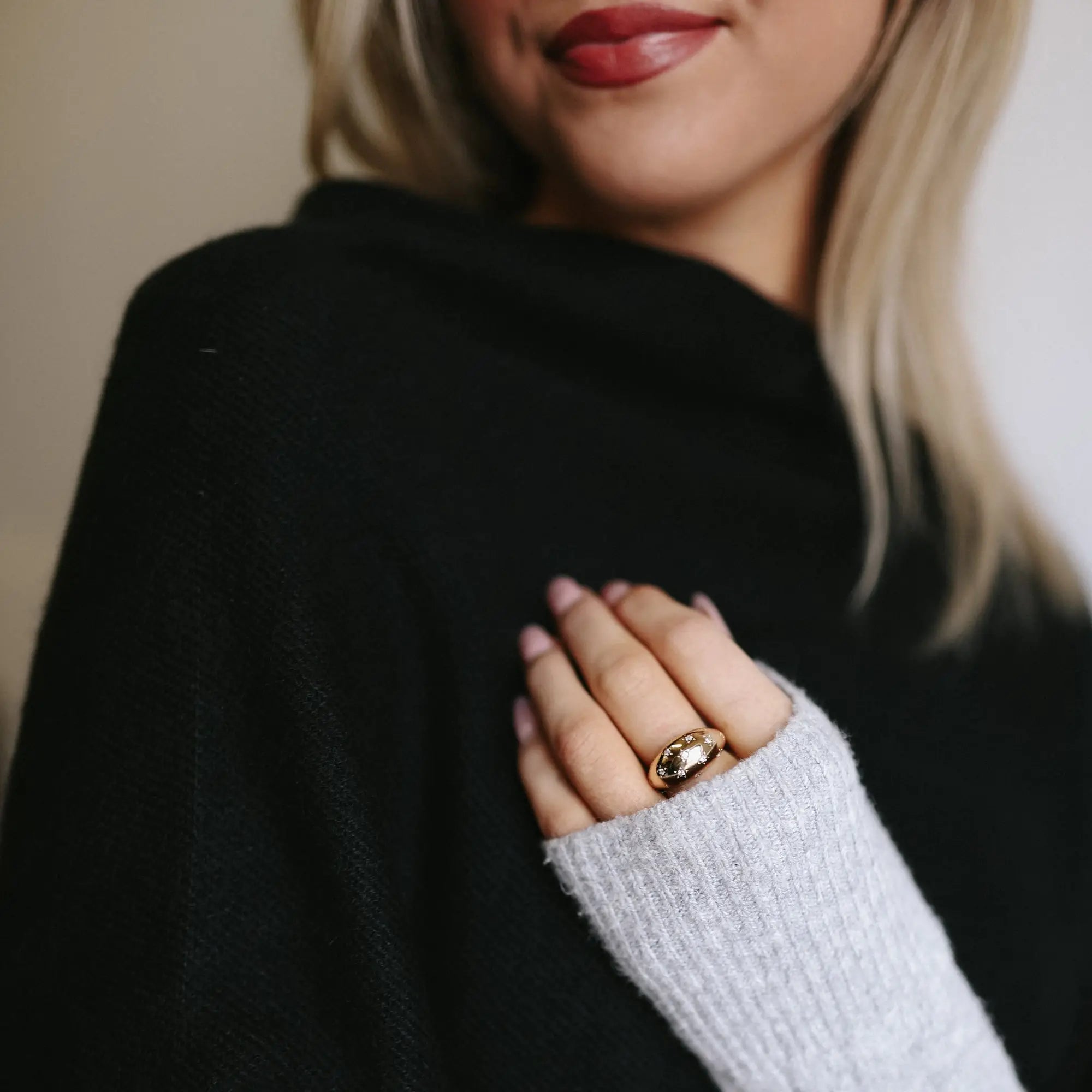 Sparkling Dome Statement Ring for Women - Elegant Crystal Rhinestone Party Jewelry - Perfect for Weddings, Prom, Evening Events & Special Occasions