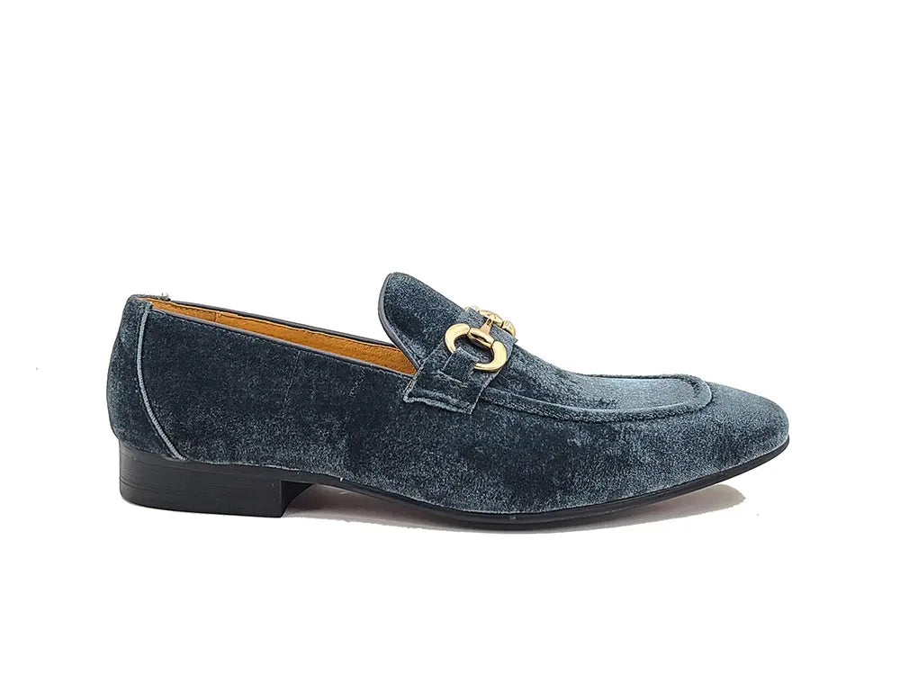 Luxury Velvet Bucket Loafers for Women - Slip-On Comfortable Dress Shoes with Buckle Detail - Perfect for Office, Parties & Casual Outfits