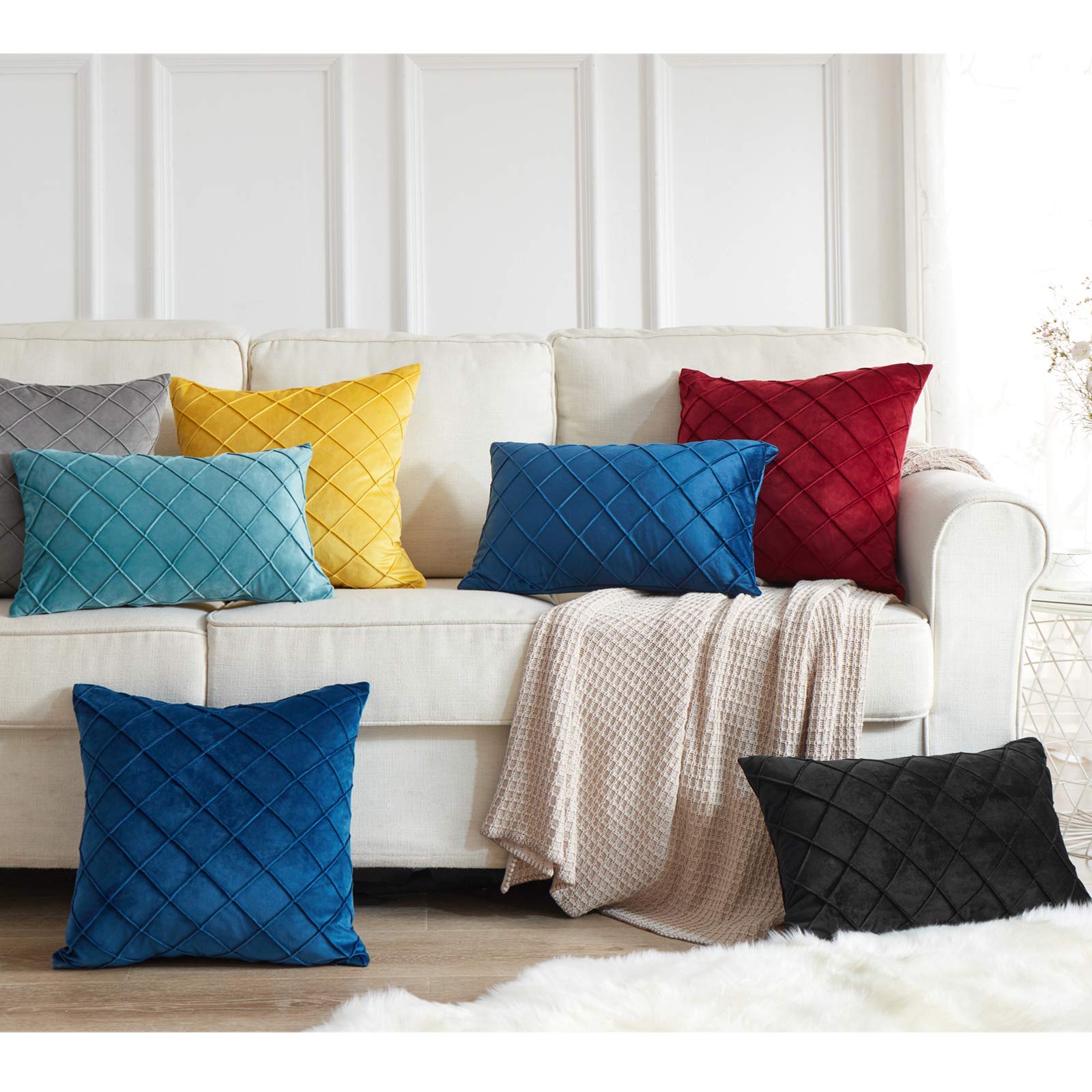 BeBen 2 Pack Velvet Throw Pillows 20x20 Inch - Soft Decorative Pillow Covers for Sofa, Bed, Car & Outdoor - Dark Blue Solid Cushion Case - Perfect for Living Room Decor, Travel & Cozy Home Accents