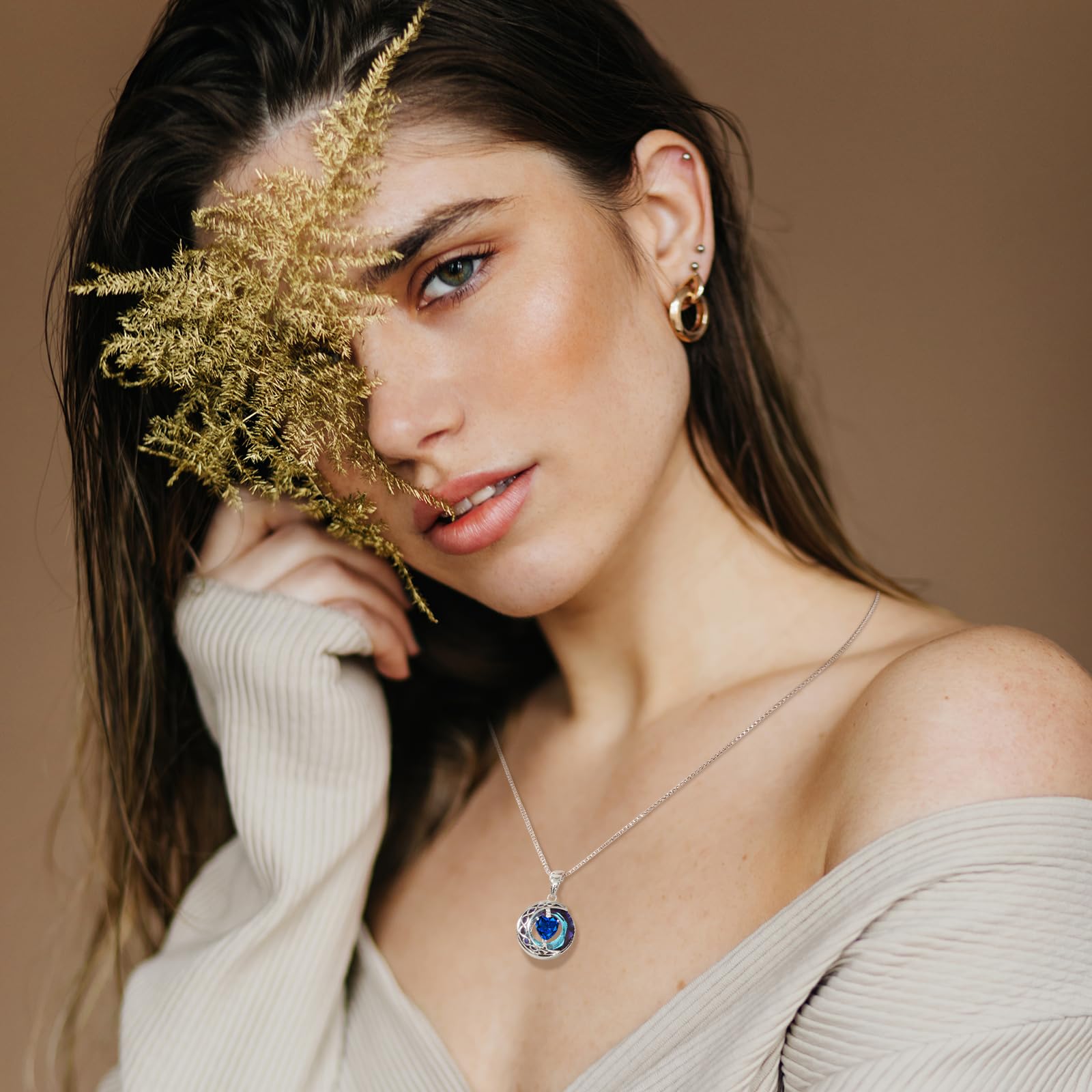 LIANYU Women's Sapphire Necklace - Elegant Jewelry Gift for Wife, Girlfriend, Mom - Perfect for Birthday, Anniversary & Special Occasions