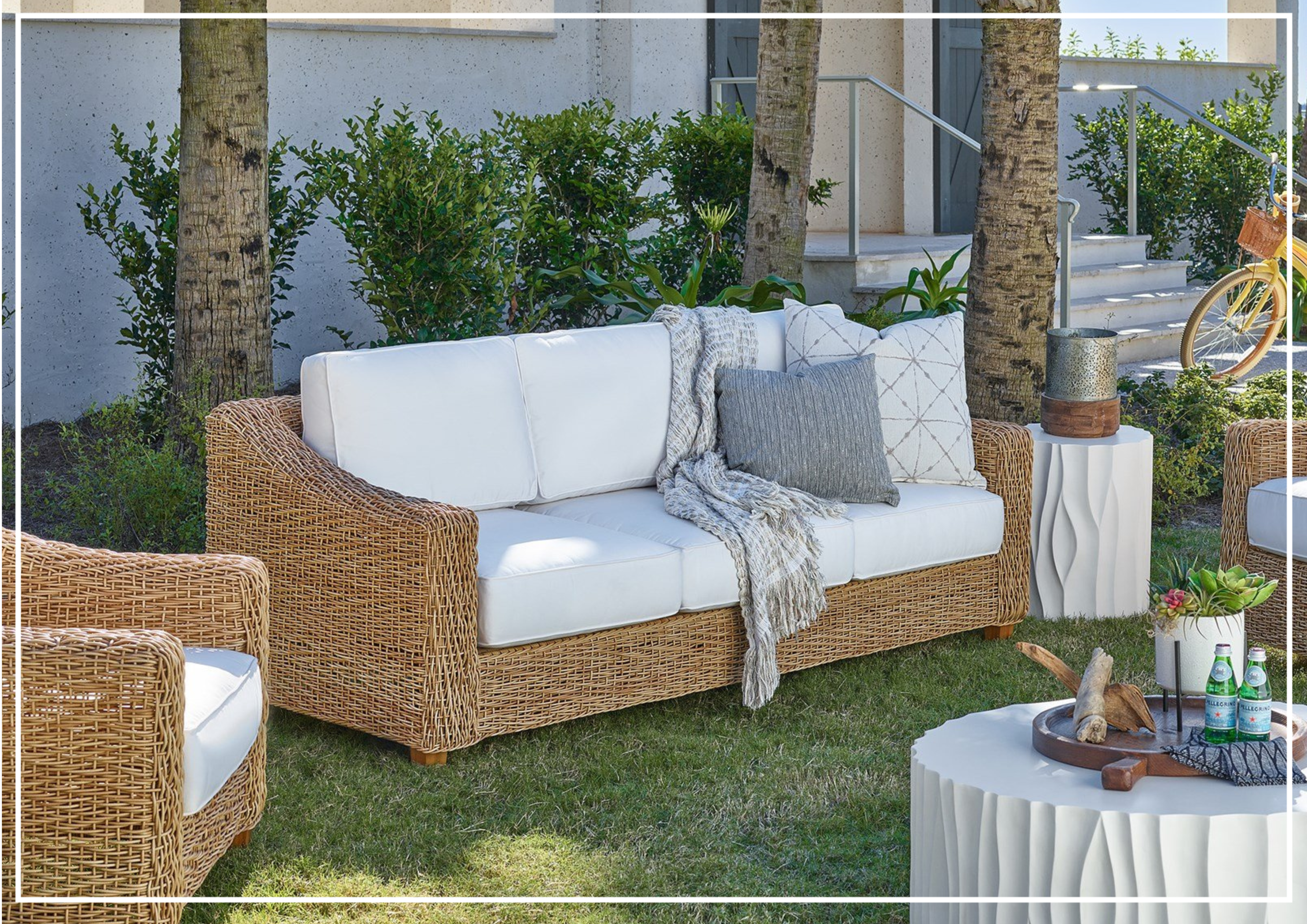 Universal Laconia Sofa in Light Brown with Natural Teak Finish - Modern Living Room Furniture for Home & Office Comfort