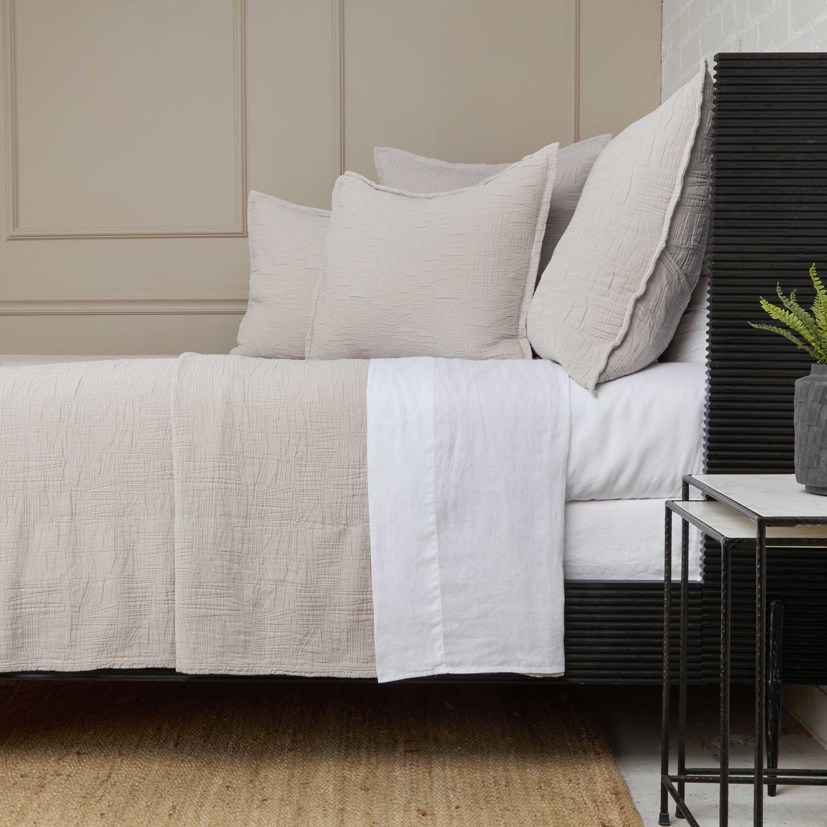 Luxury Harbour Matelasse Quilted Bedspread - Soft & Elegant Coverlet for Bedroom Decor - Perfect for Master Bedroom, Guest Room, or Hotel Use