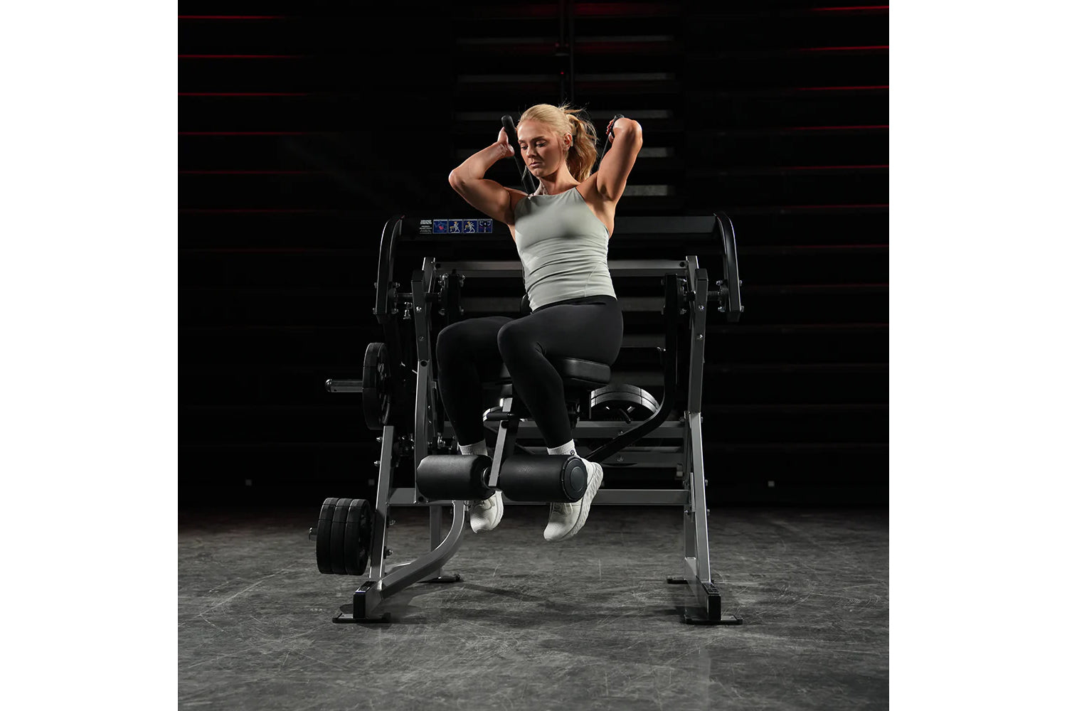 Hammer Strength Plate Loaded Abdominal Oblique Crunch Machine - Gym Equipment for Core Workouts & Strength Training - Perfect for Home & Commercial Fitness Centers