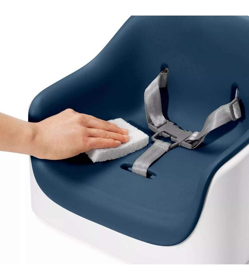 OXO Tot Nest Booster Seat with Adjustable Straps - Portable High Chair for Toddlers - Perfect for Dining, Travel & Outdoor Use