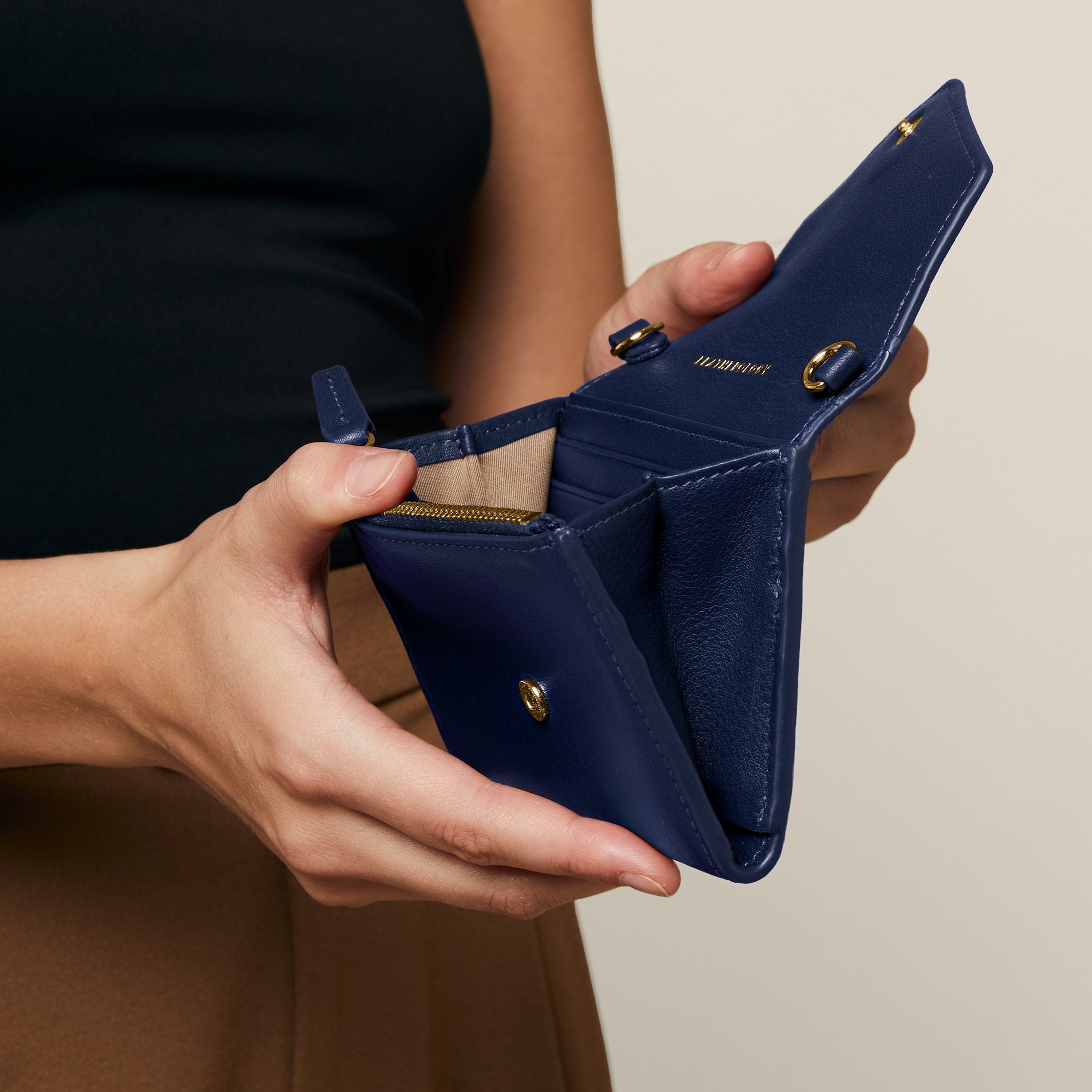Haven Compact Wallet for Men & Women - Slim RFID Blocking Minimalist Wallet - Navy Blue - Perfect for Travel, Everyday Use & Gift Giving