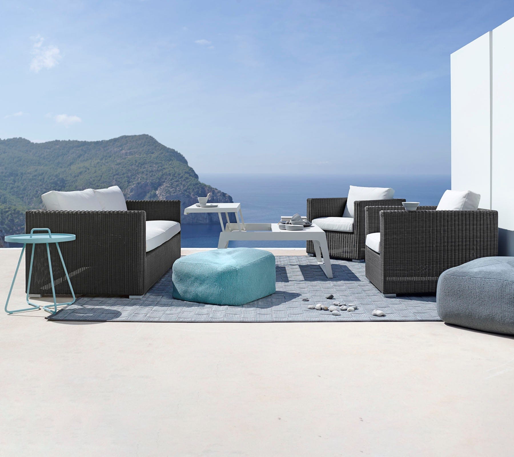 Chester 3-Seater Coastal Outdoor Sofa - Waterproof Wicker Patio Furniture Set for Poolside, Garden & Backyard Relaxation
