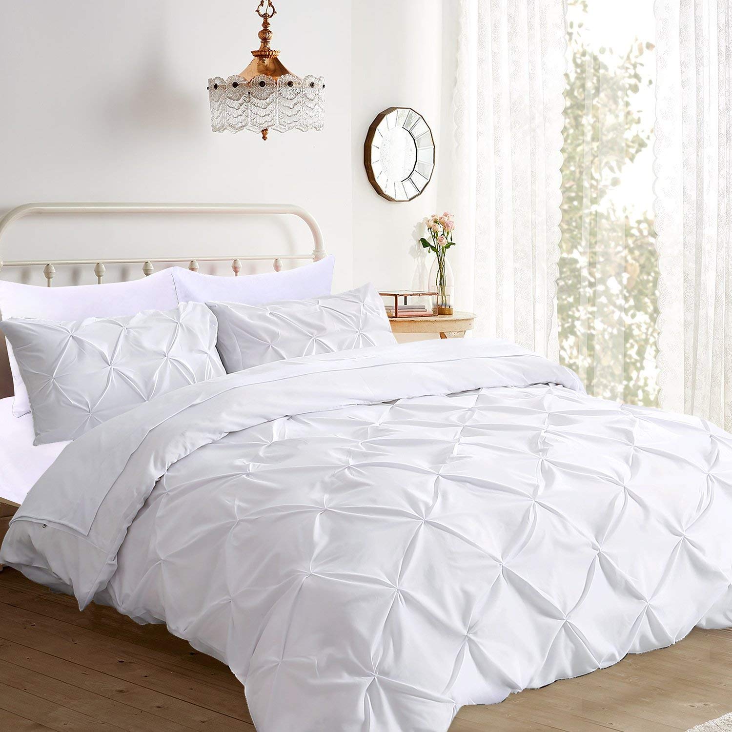 Luxury 5-Piece 100% Egyptian Cotton Pintuck Comforter Set - 400 Thread Count, 300 GSM Ultra Soft Bedding with Pinch Pleat Design (Queen Size, White) - Perfect for Master Bedroom, Guest Room & Hotel Decor