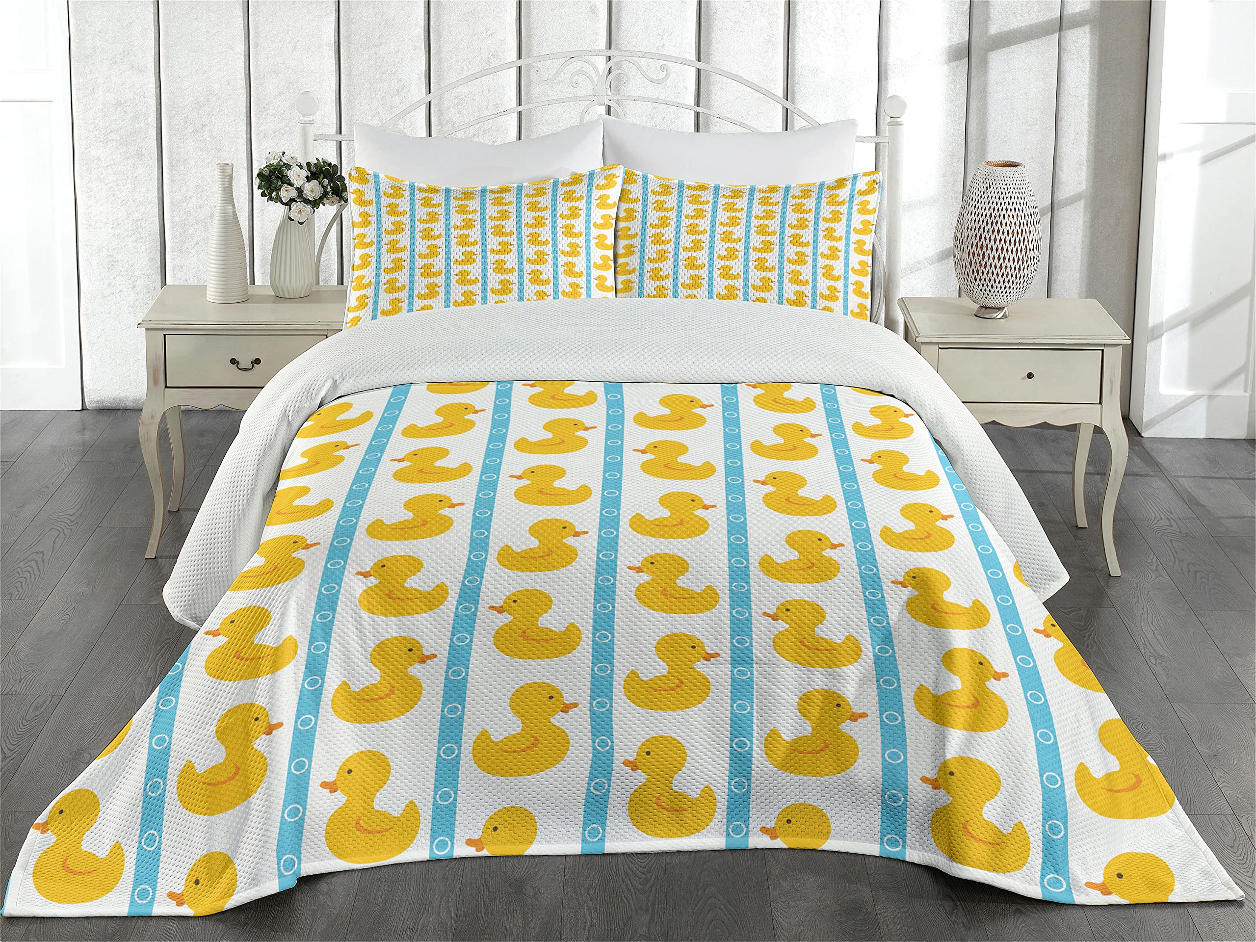 Ambesonne King Size 3-Piece Quilted Bedspread Set with 2 Pillow Shams - Rubber Duck Design with Stripes and Circles Pattern, White - Perfect for Kids' Rooms, Nursery Decor, and Whimsical Bedroom Themes