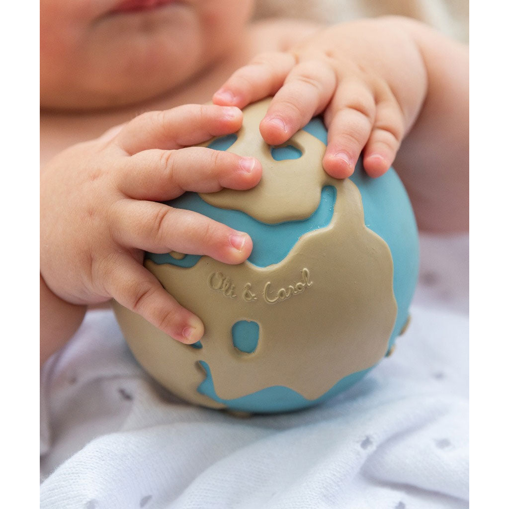 Oli & Carol Earthy the World Ball - Natural Rubber Baby Teether Toy for Infants & Toddlers - Perfect for Soothing Sore Gums & Sensory Play