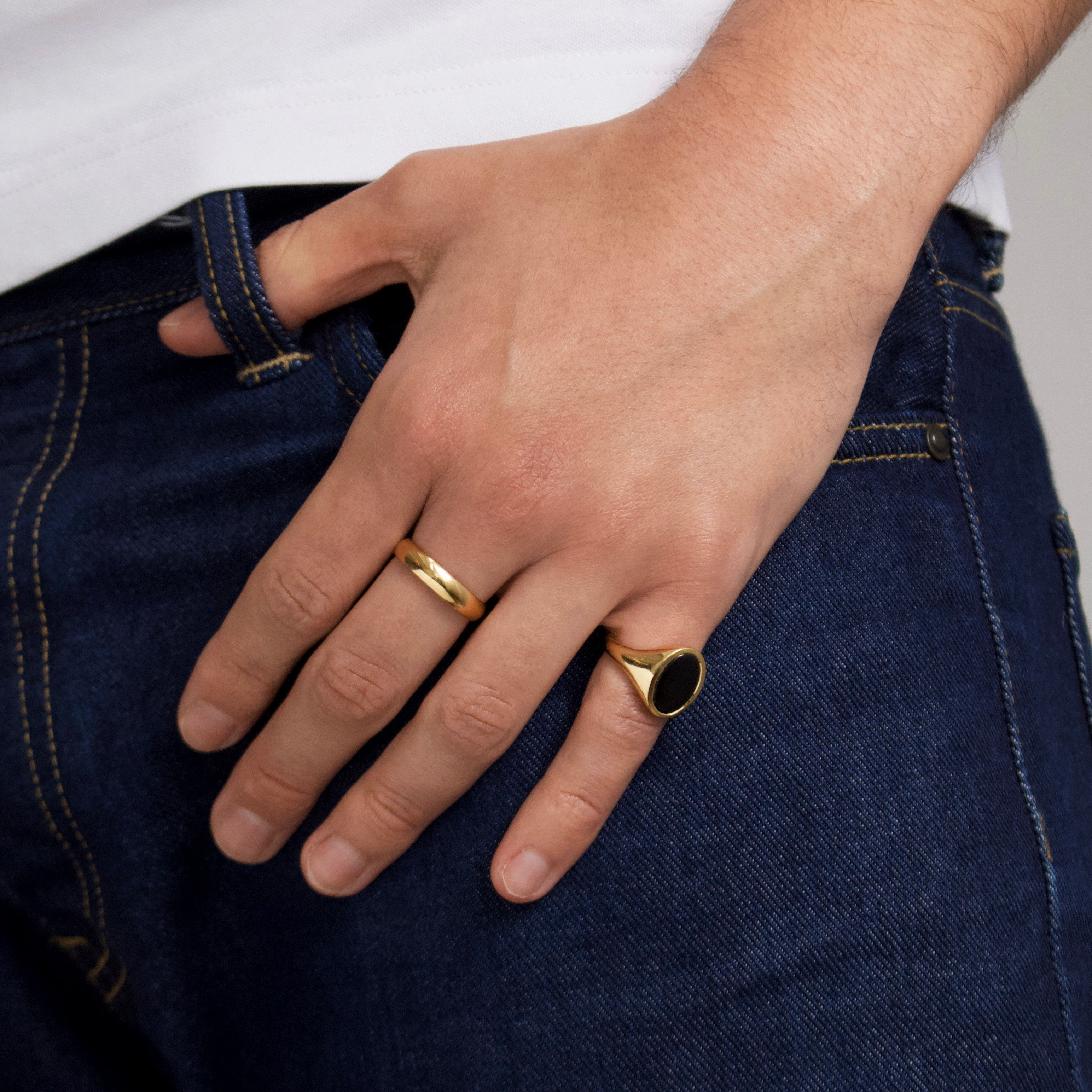 Onyx Oval Signet Ring for Men - Elegant & Durable Jewelry for Everyday Wear, Gifts & Special Occasions