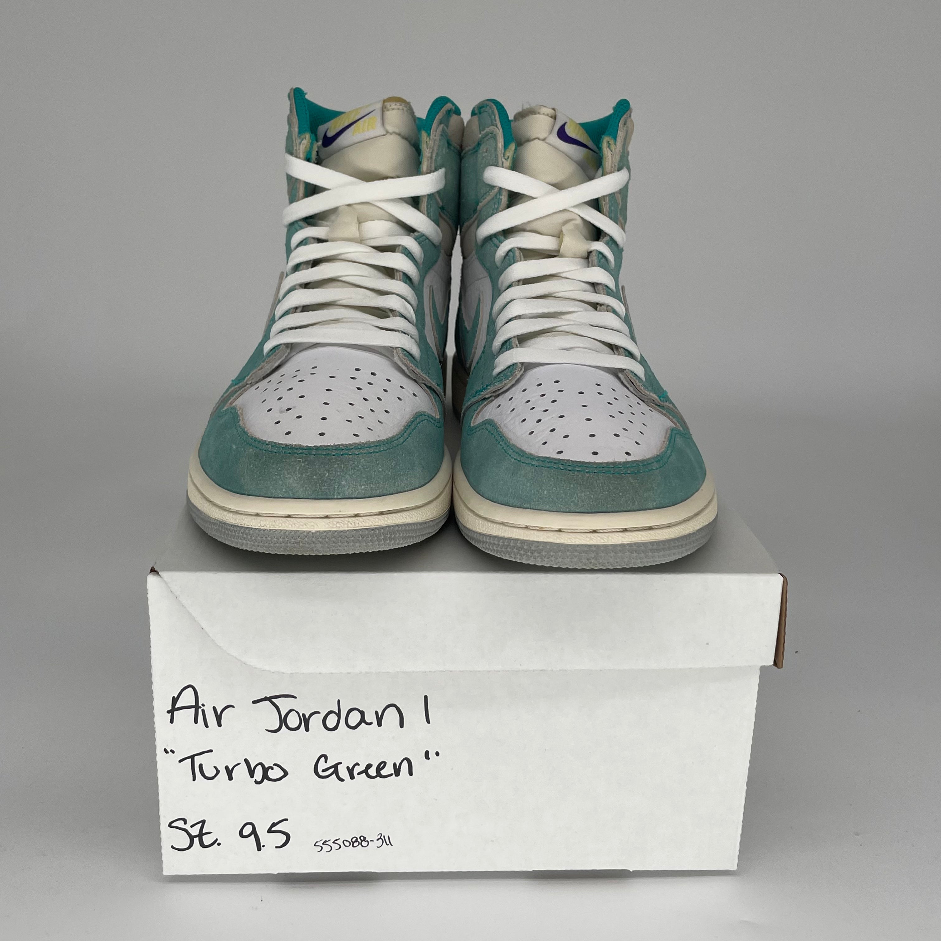 AIR JORDAN 1 Retro High OG 