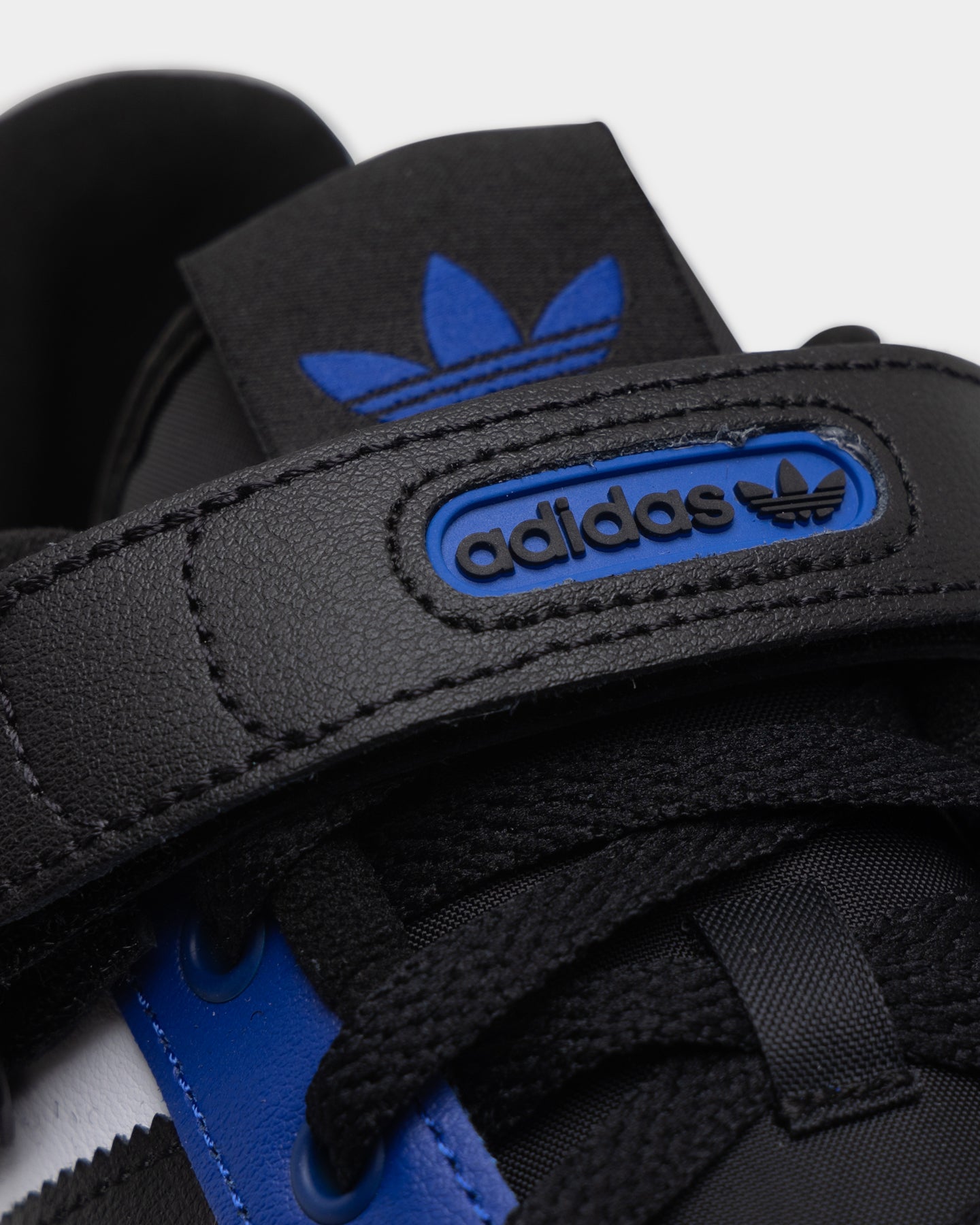 Adidas Forum Low Sneakers for Men & Women - White/Pulse Blue - Casual & Streetwear Shoes for Everyday Comfort & Style