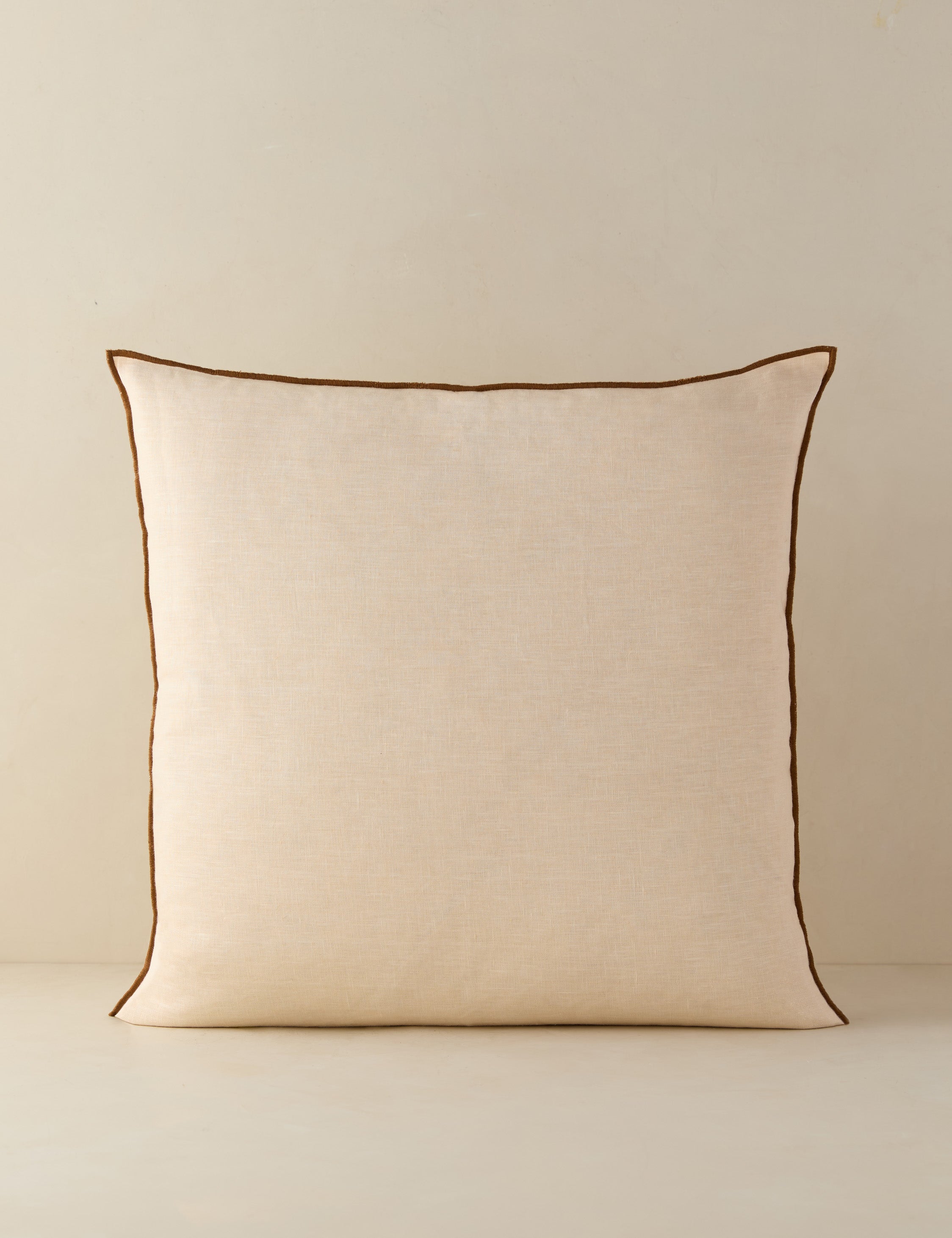 Stylish Carys Contrast Linen Pillow Cover - Breathable & Durable Home Decor for Sofa, Bedroom, and Living Room - Perfect for Modern Farmhouse, Boho, and Scandinavian Interior Design Styles