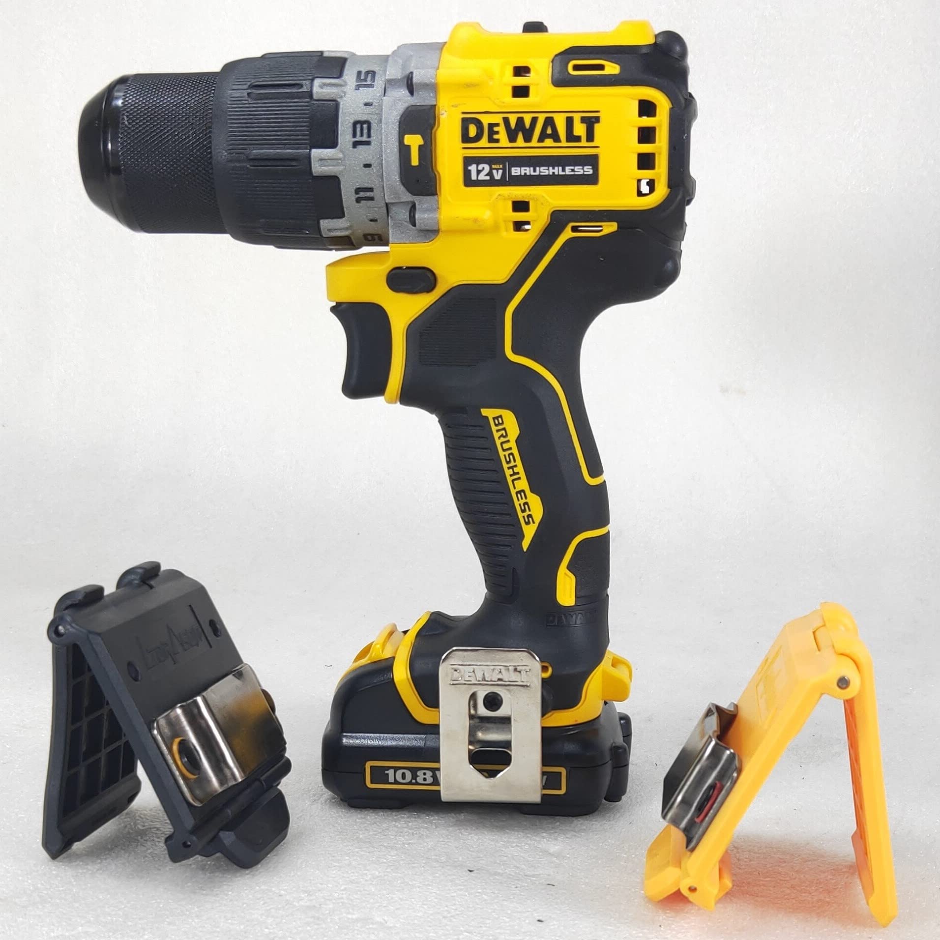 Heavy Duty Tape Measure Holder with Belt Clip - Durable Measuring Tool Holster for Carpenters & Contractors - Secure Tape Measure Pouch (Pack of 1) - Perfect for Construction Sites, DIY Projects & Home Renovations