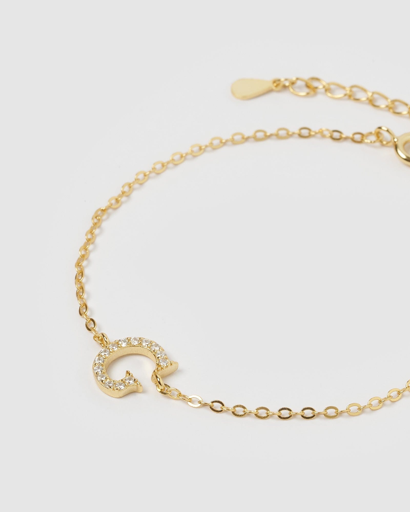Izoa Crystal Letter G Bracelet - Gold Plated Initial Charm Jewelry for Women - Perfect Gift for Birthday, Anniversary & Everyday Wear