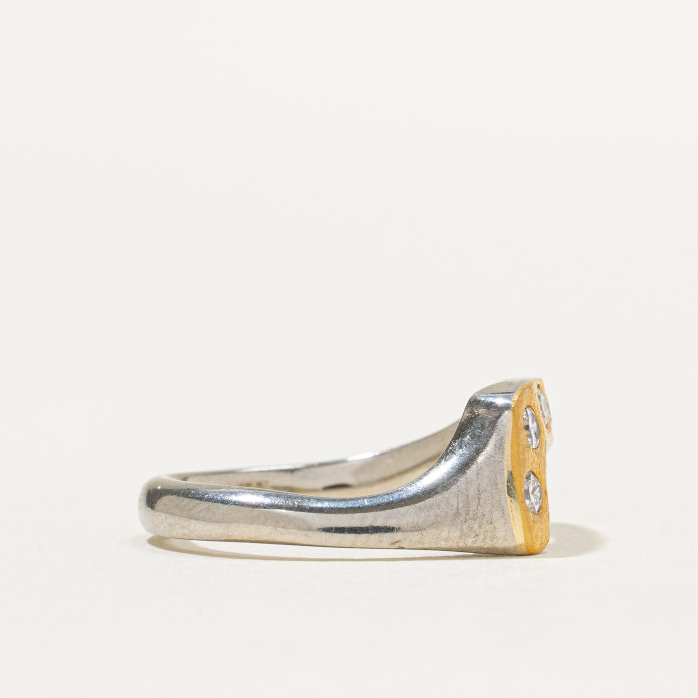 Two Tone Gold Five Stone Diamond Curved Ring - 0.25ctw Diamond Wedding Band, Size 6 - Perfect for Engagement, Anniversary & Special Occasion Jewelry Gift