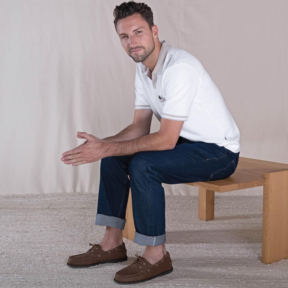Dockers Men's Vargas Comfort Fit Stretch Khaki Pants for Business Casual & Office Wear | Slim Fit Chinos for Men | Machine Washable & Wrinkle Resistant | Perfect for Work, Travel & Everyday Use