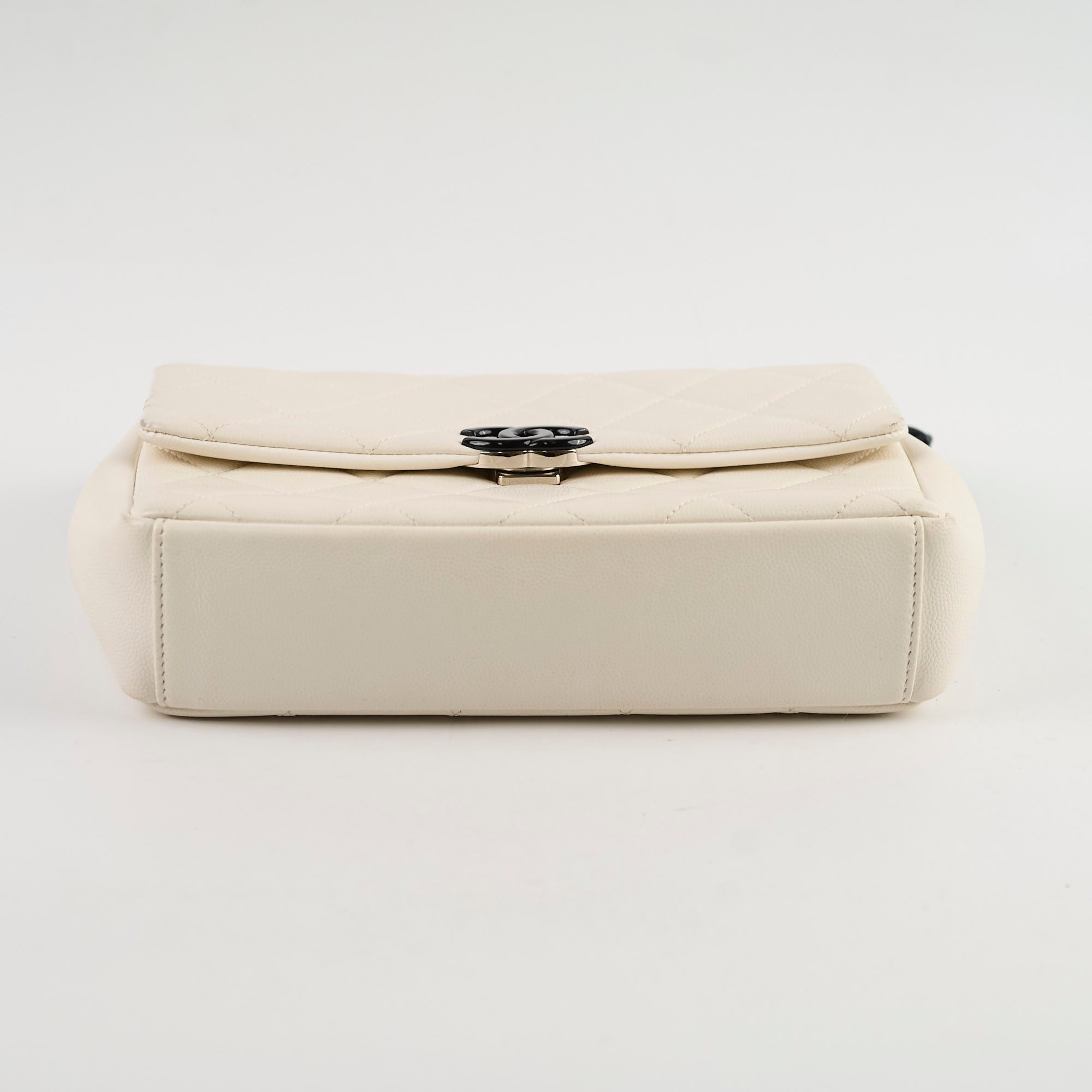 Chanel Caviar Leather Everything Flap Bag White 31 Series - Luxury Handbag for Women, Perfect for Parties, Weddings & Everyday Elegance